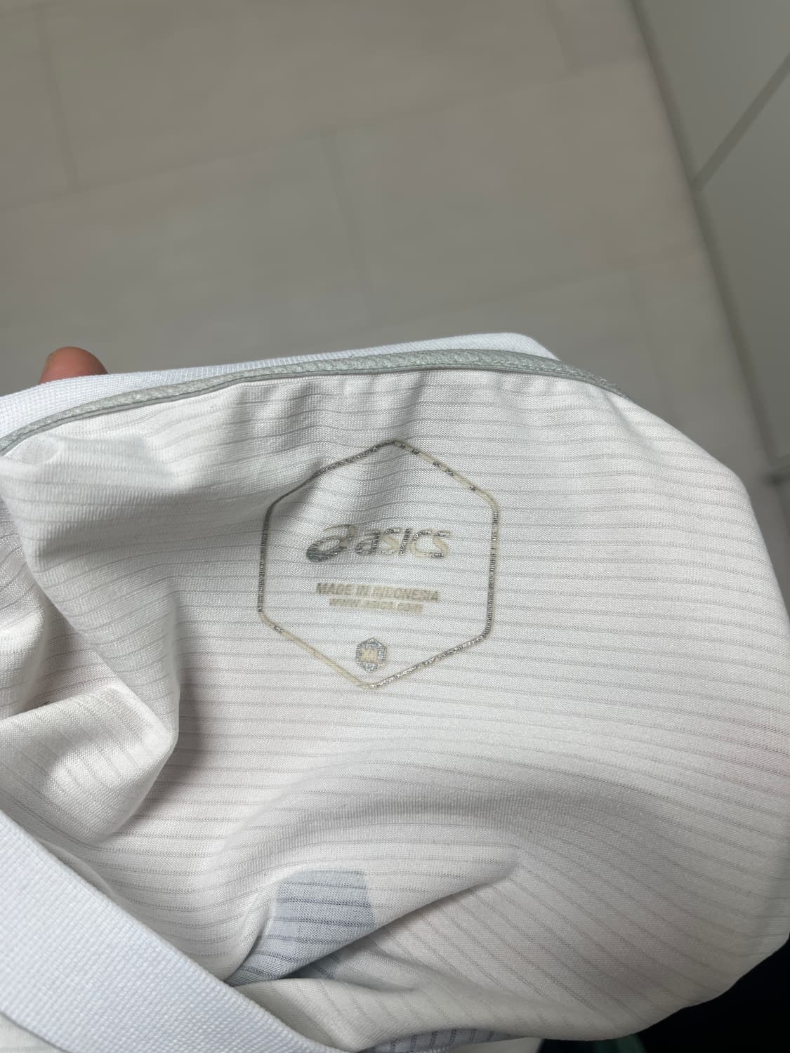 아이앱스튜디오 x 아식스 반팔 상품이미지3