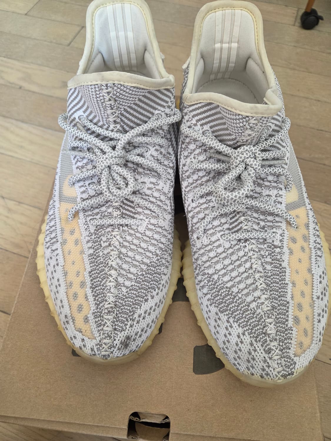 아디다스 이지부스트 350v2 스태틱 280 상품이미지6