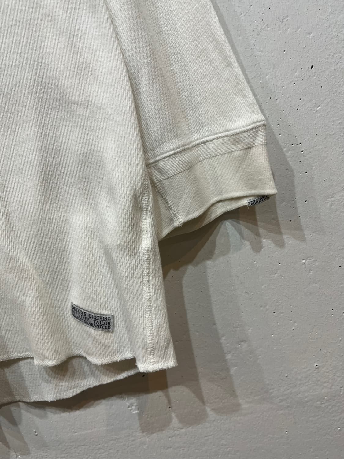 DELUXE Clothing 롱슬리브  상품이미지2