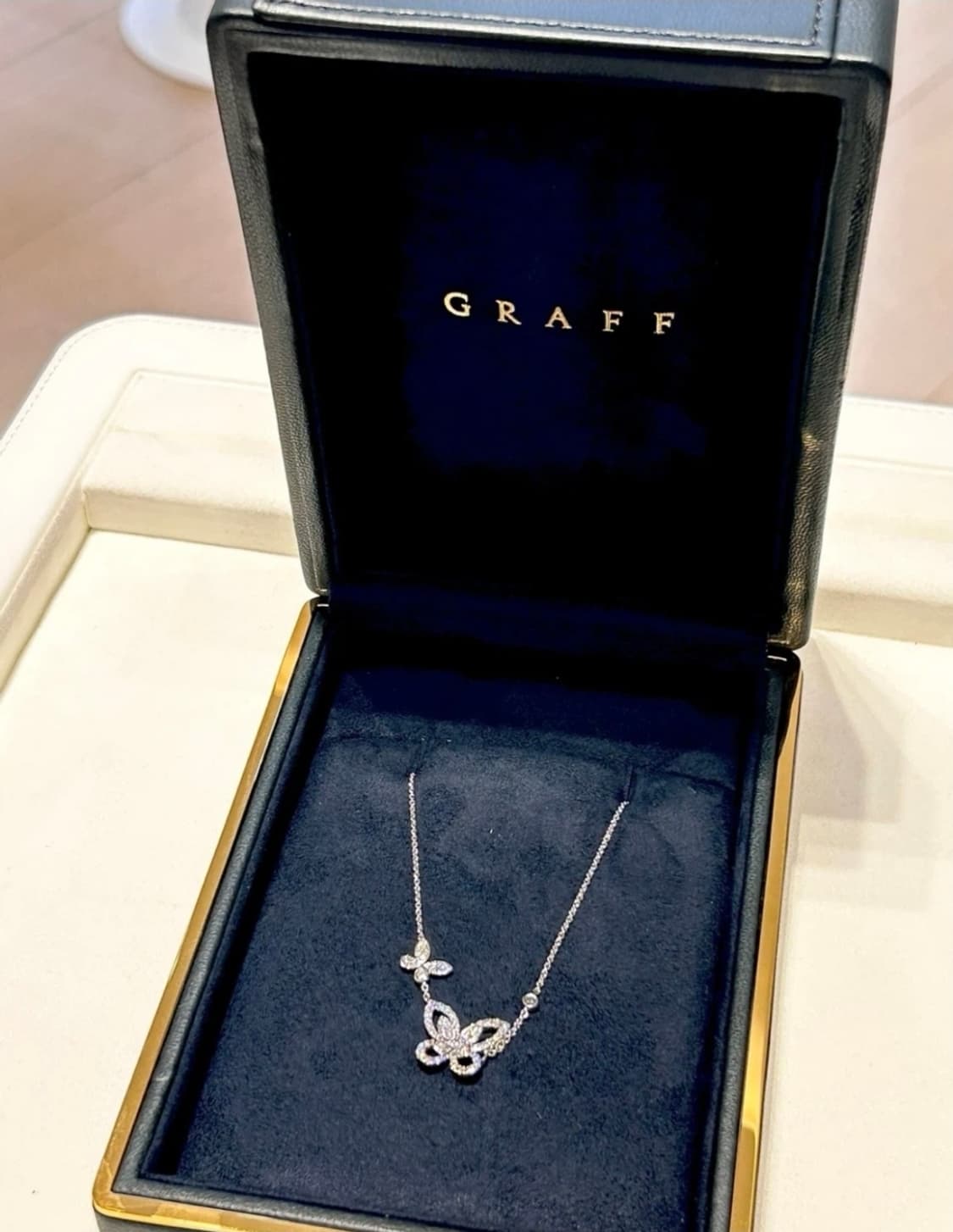 (마지막가격)그라프 버터플라이 목걸이 풀박스 상품이미지1