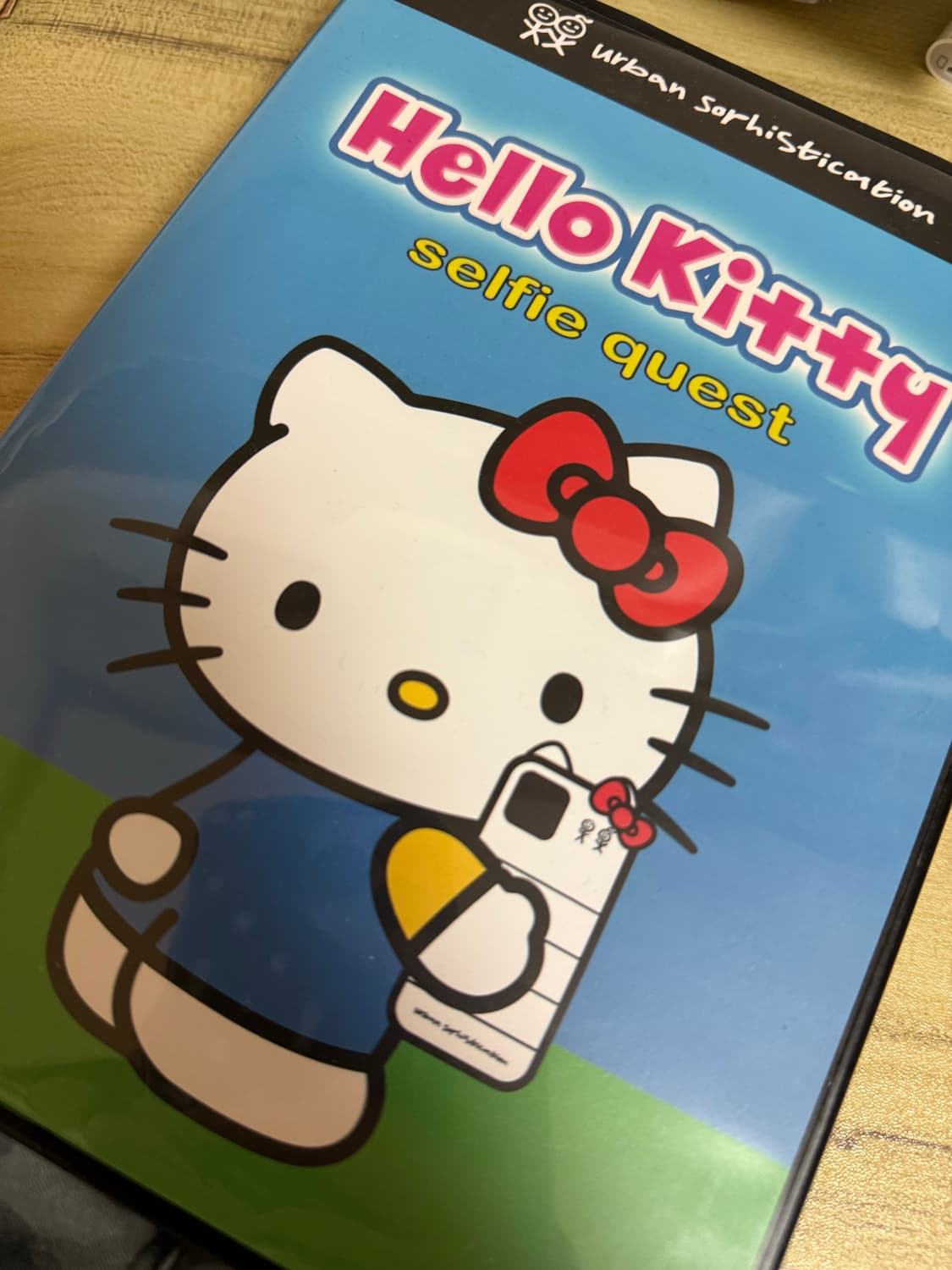 어반소피스티케이션 키티 아이폰 16pro 상품이미지2