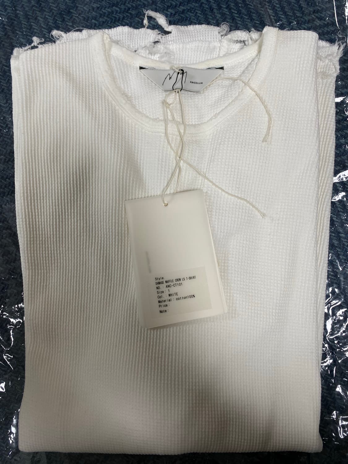 안셀름 데미지 와플 롱슬리브 화이트 1사이즈 상품이미지3