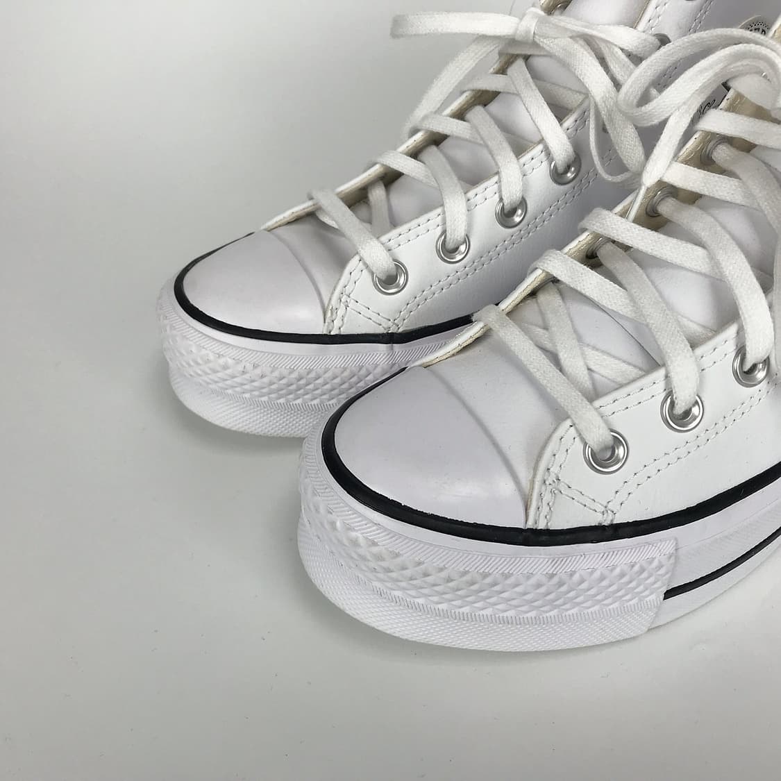 컨버스 척테일러 리프트 플랫폼 레더 신발 운동화 여성235 상품이미지3