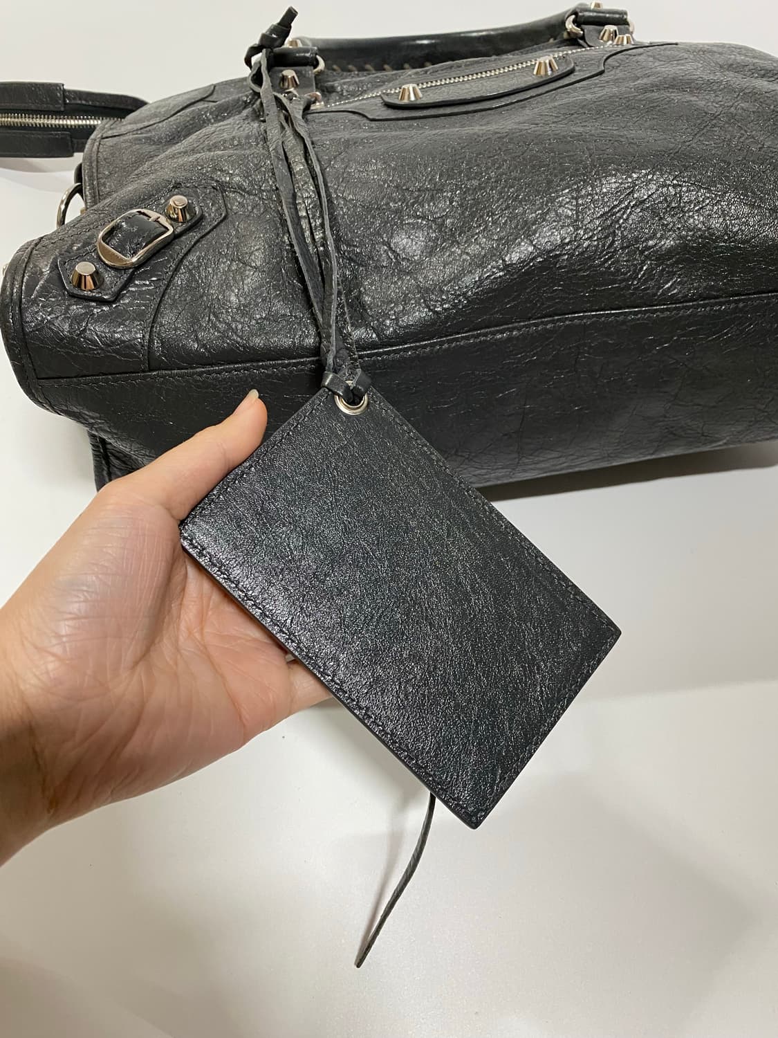 발렌시아가 토트백 그레이 상품이미지4