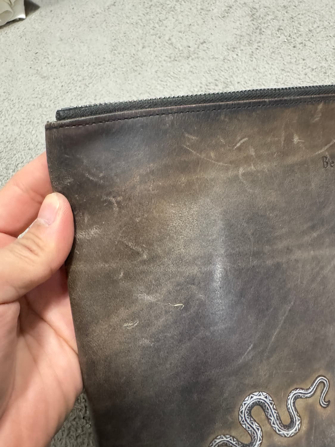 벨루티 스네이크 클러치 상품이미지4