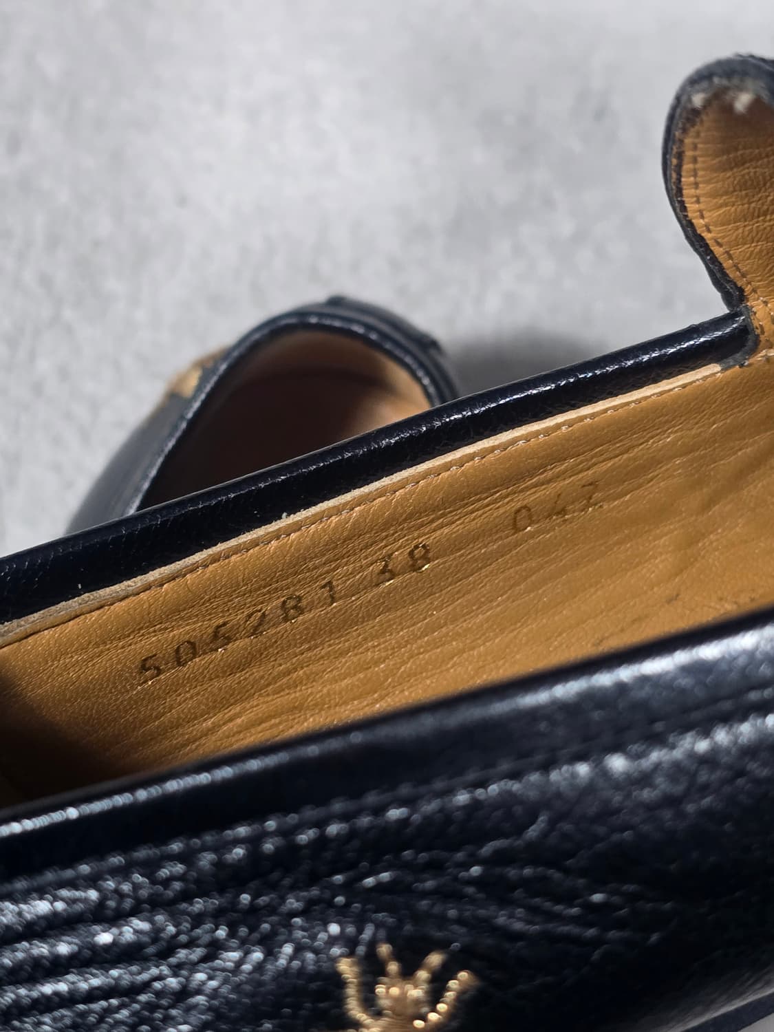 구찌 홀스래빗 조르단 꿀벌 자수 레더 로퍼 38 상품이미지5