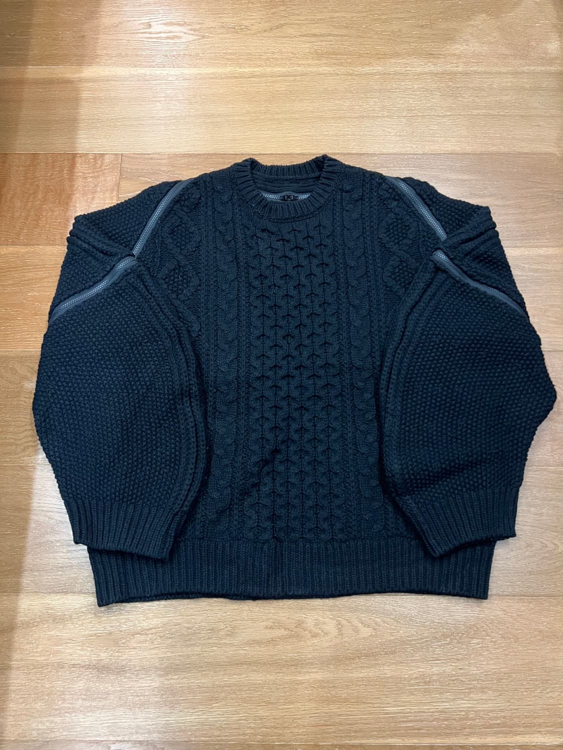 balloon sleeve back zip turtleneck sweat 상품이미지1