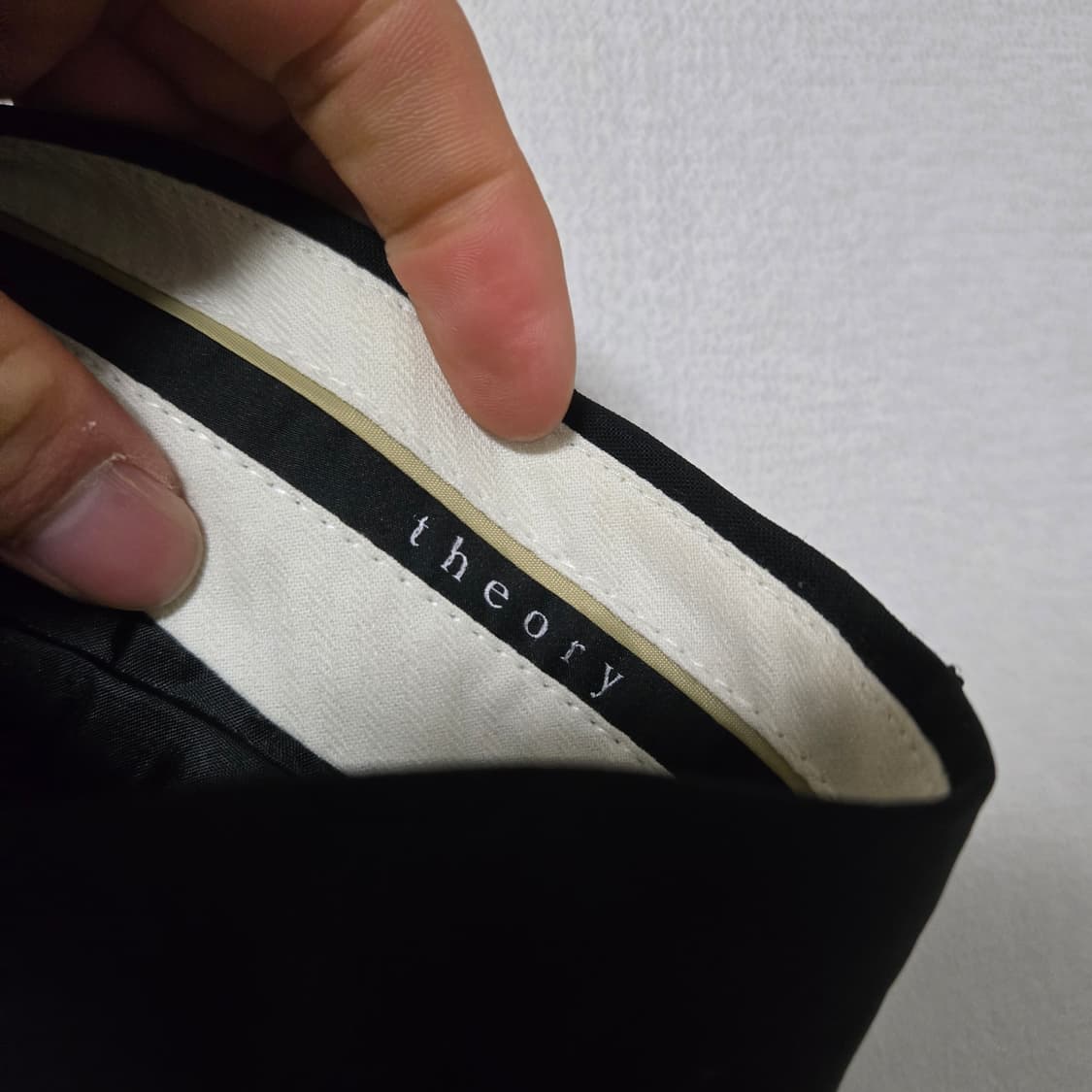 띠어리 테일러드라인 울 블랙 슬랙스 / 여성 팬츠 / 여성 슬랙스  상품이미지2