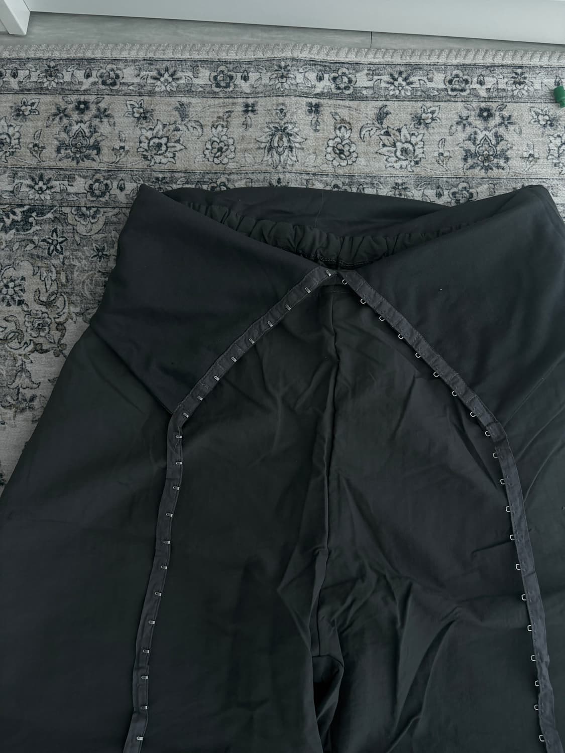 버클 조절 나일론 큐빅 디테일 와이드핏 팬츠 상품이미지9