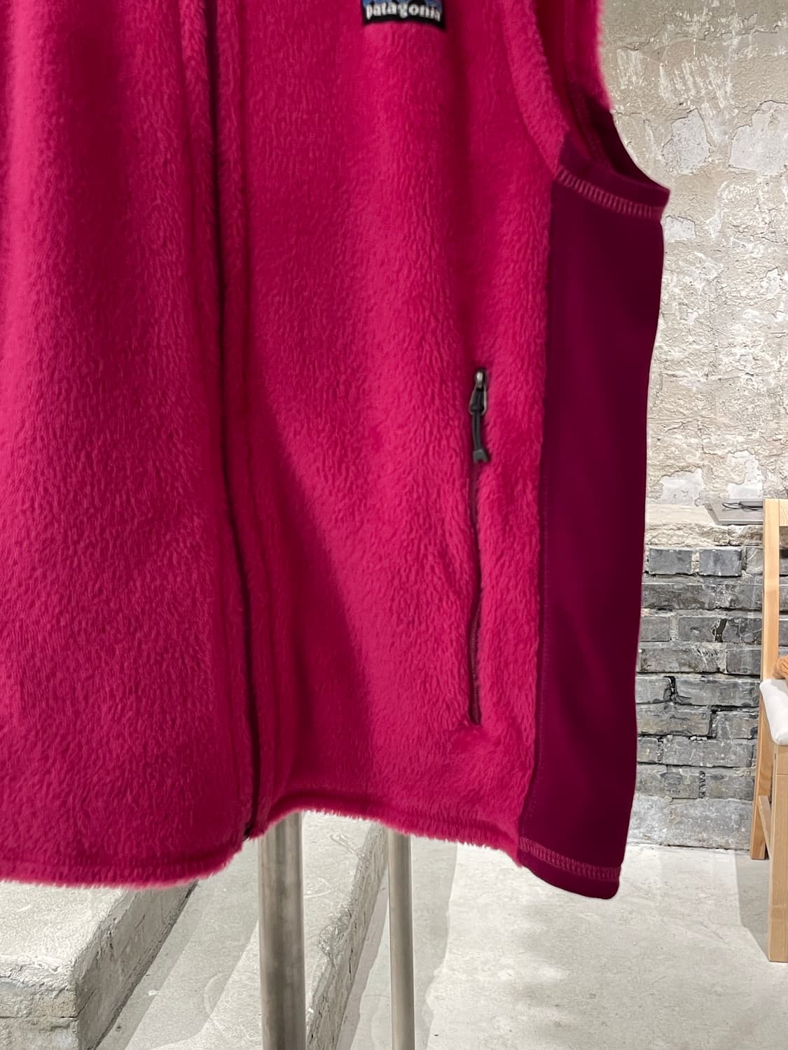 파타고니아 우먼 라즈베리 r2 플리스 베스트 상품이미지5