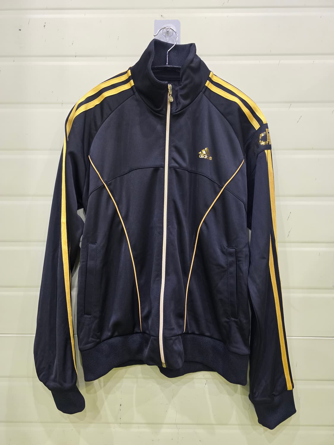 아디다스 블랙/골드 삼선 트랙탑 상품이미지6