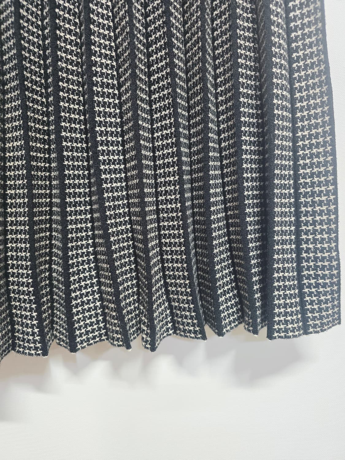 JJ지고트 하운드투스 체크 니트플리츠 스커트 상품이미지3