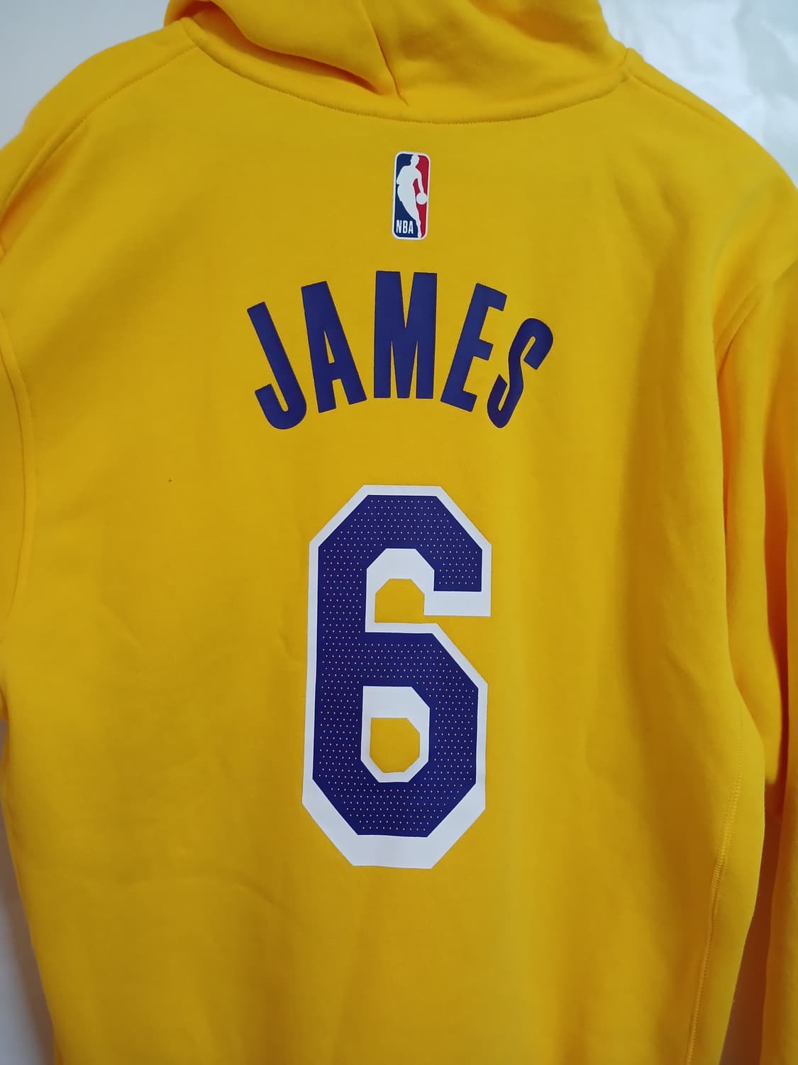 (새상품,M,100)NIKE LA 레이커스 에센셜 플리스 풀오버 후드티 상품이미지5