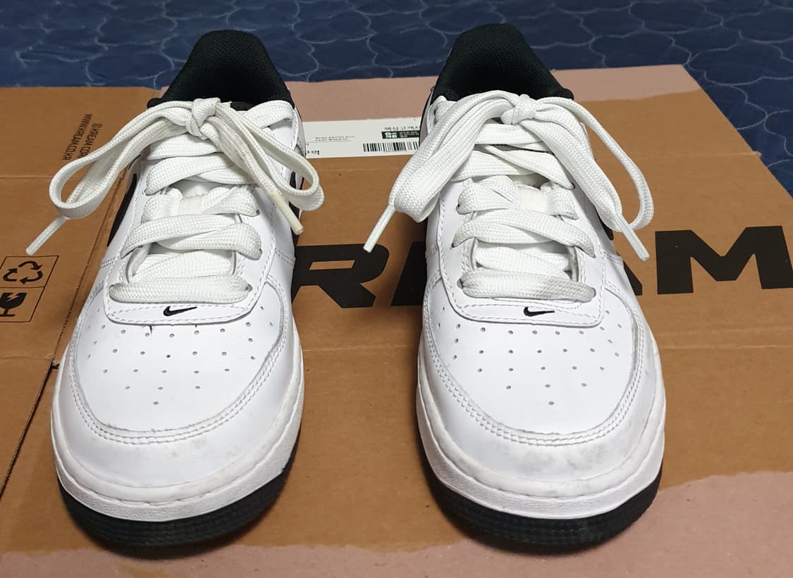 나이키 에어포스1 LV8 화이트블랙 (235) 상품이미지1