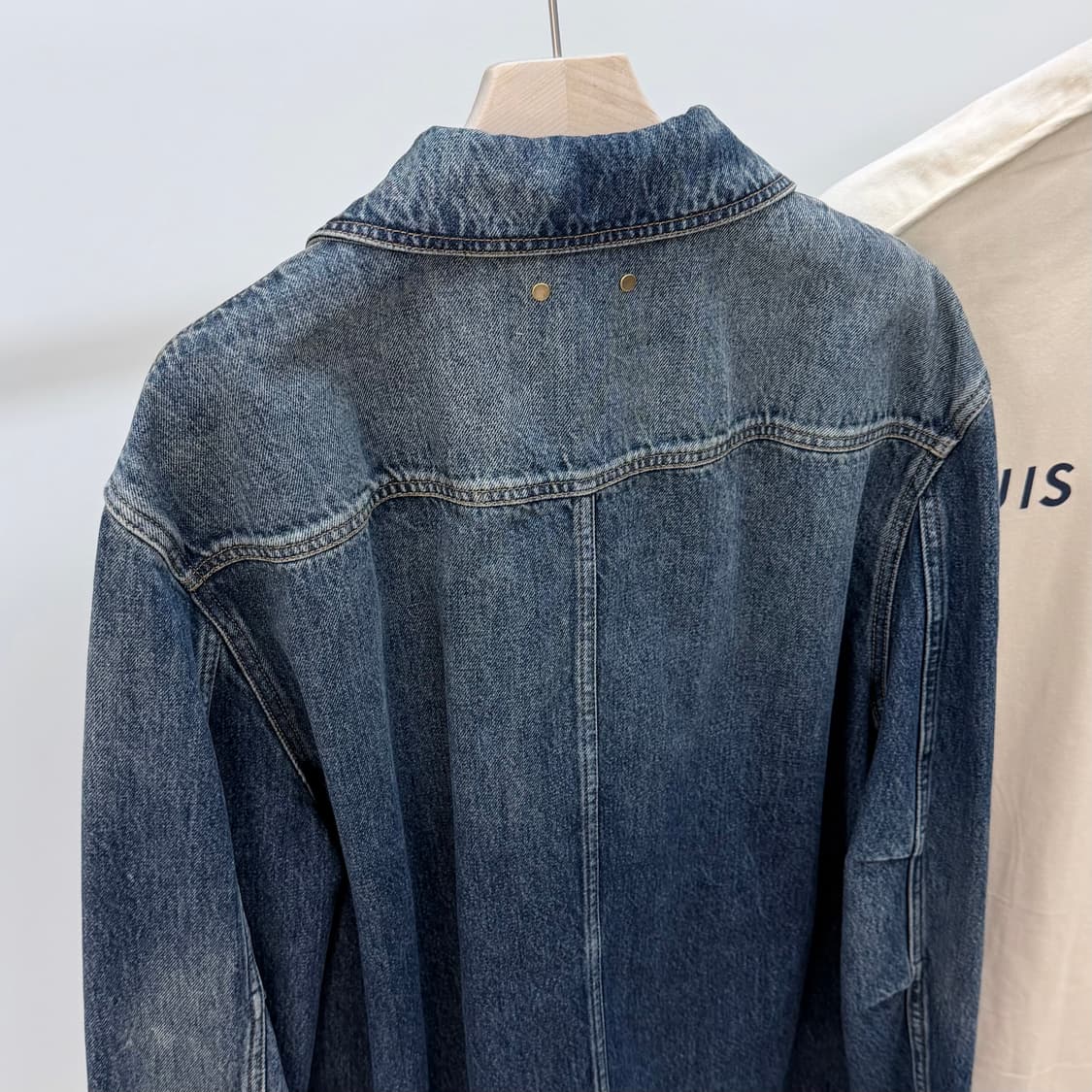 [S+급/50] 루이비통 모노그램 카펜터 워싱 데님 자켓 풀구성 상품이미지5