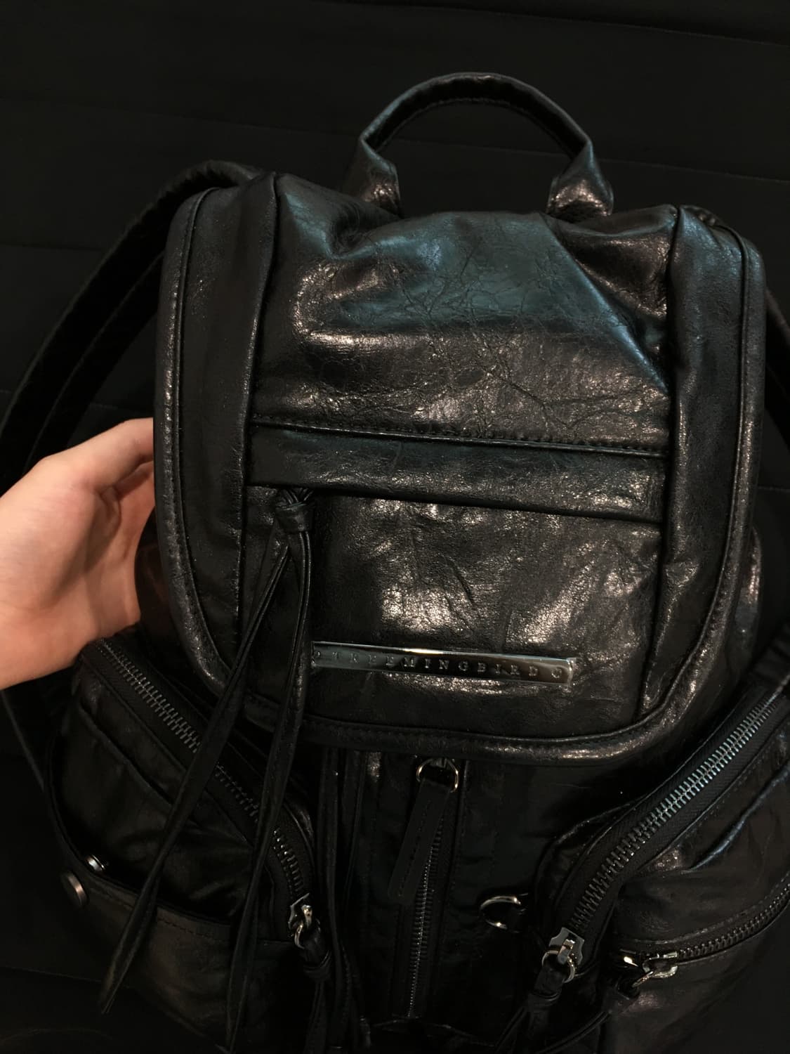 트리밍버드) 지퍼 피니싱 플랩 미니 백팩-블랙 상품이미지8