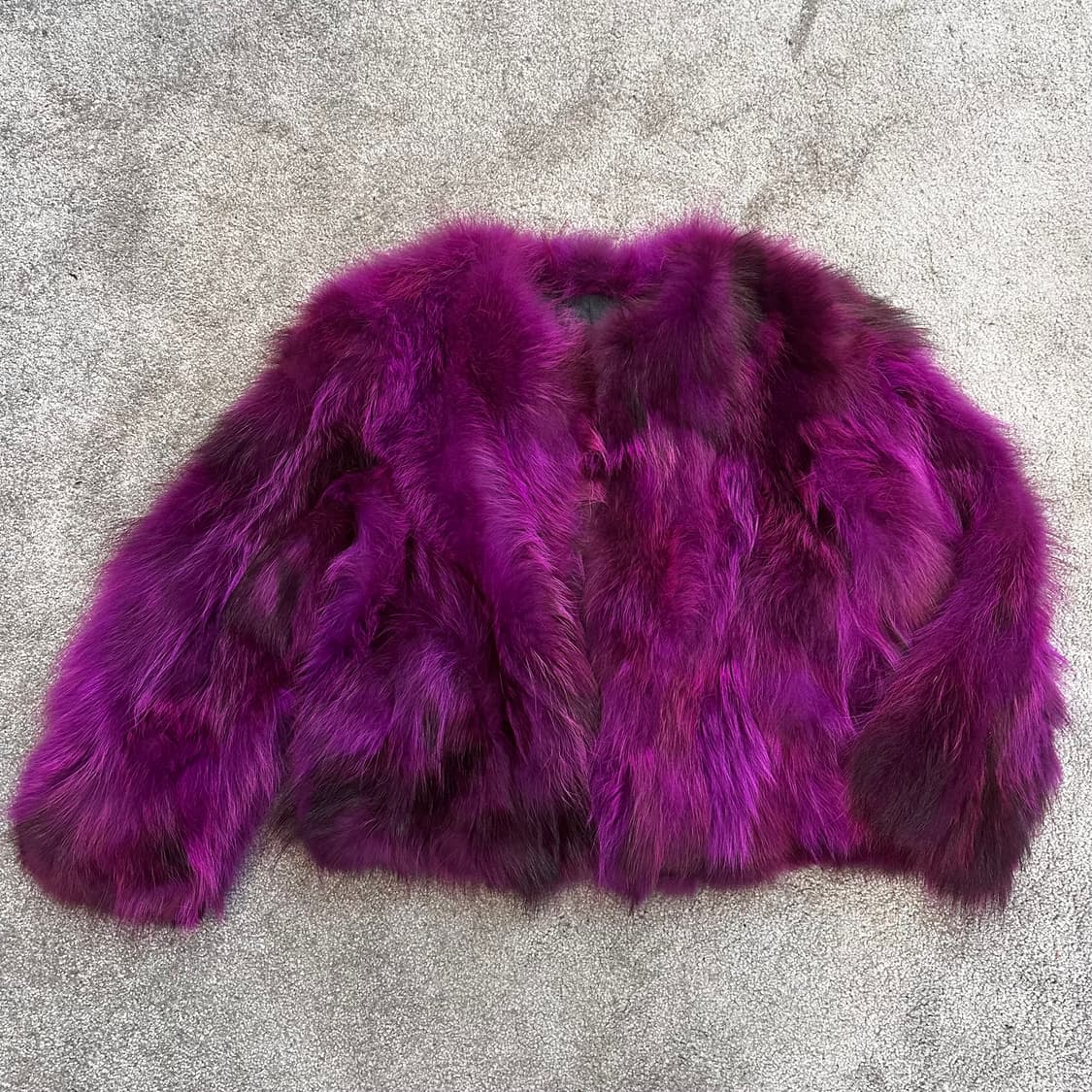 진도 끌레베 마젠타 라쿤 숏 퍼자켓M-L 상품이미지2