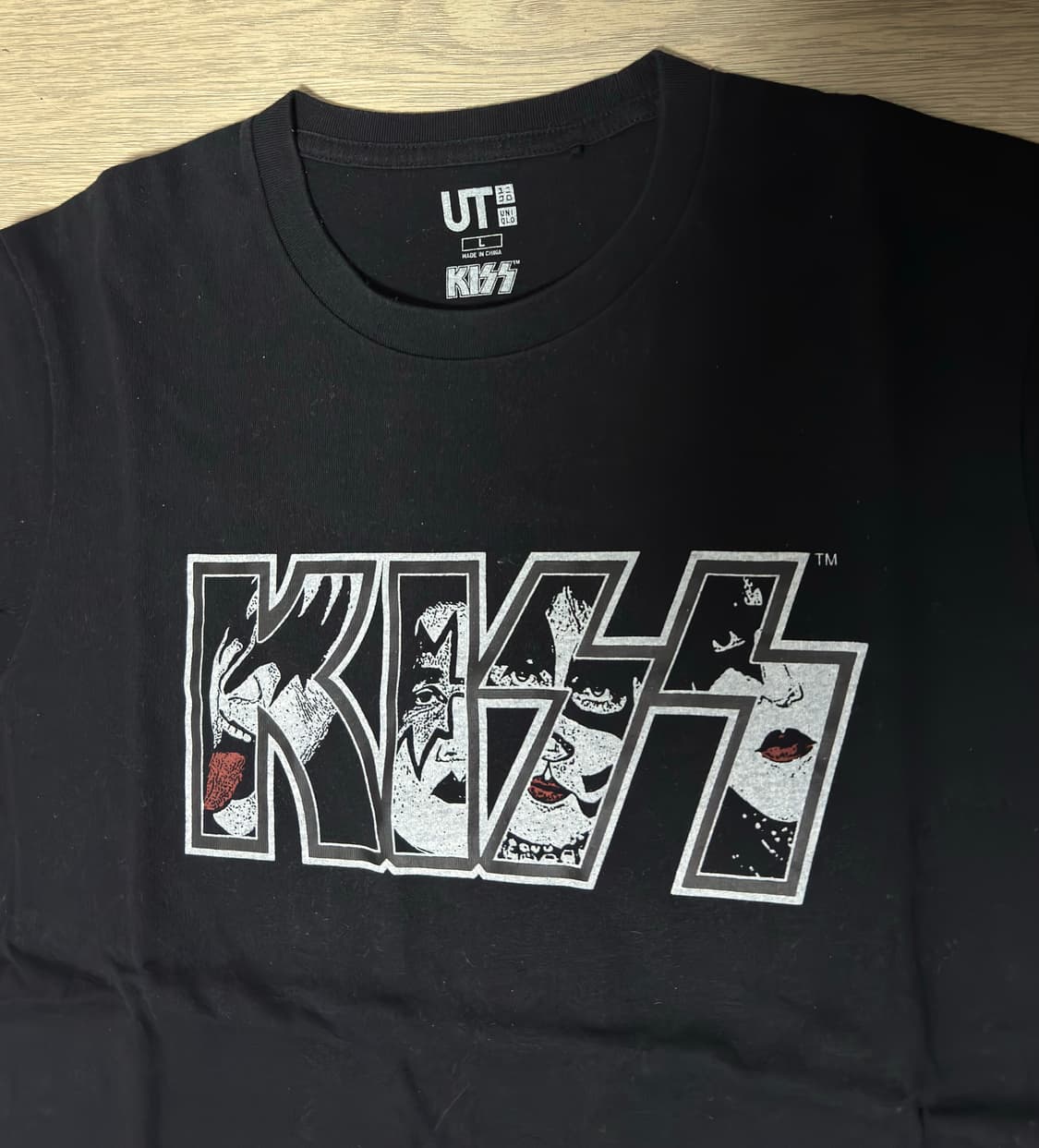 유니클로 UT 밴드 KISS 티셔츠 상품이미지1