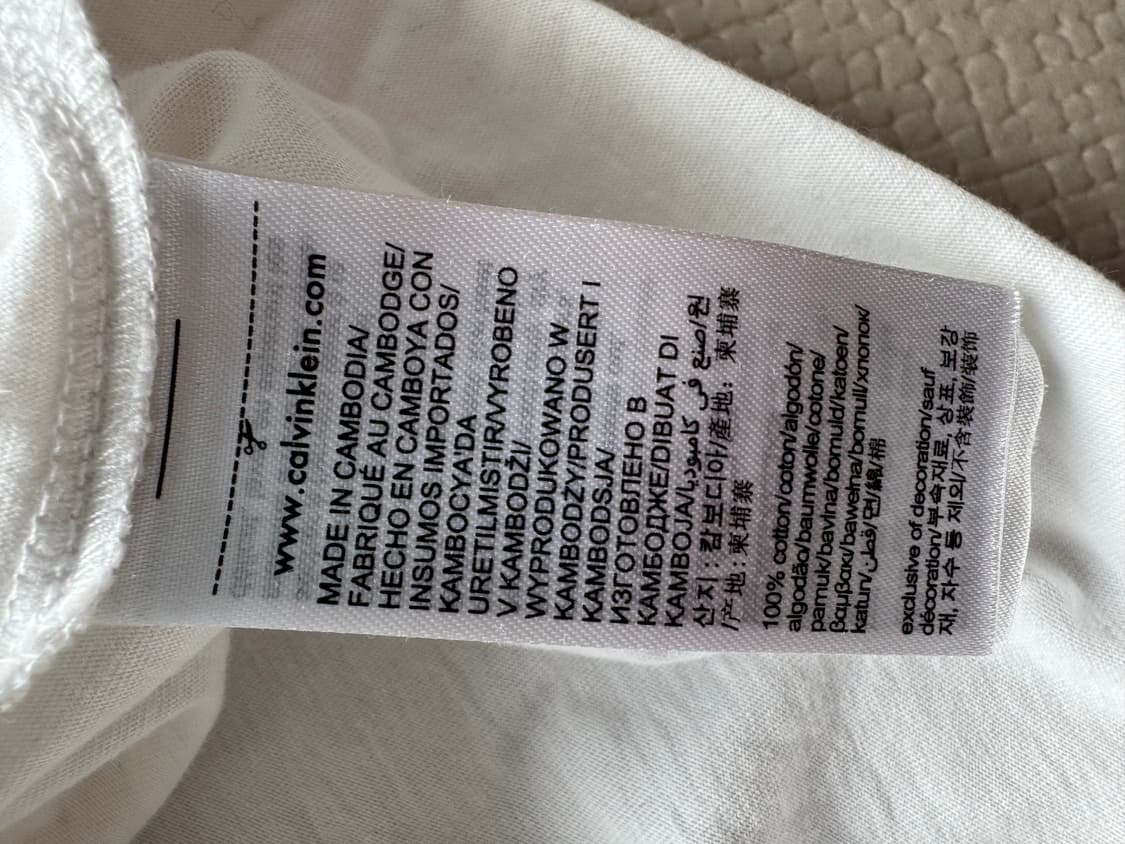 Calvin Klein Jeans CK 로고 롱슬리브 티셔츠 상품이미지4