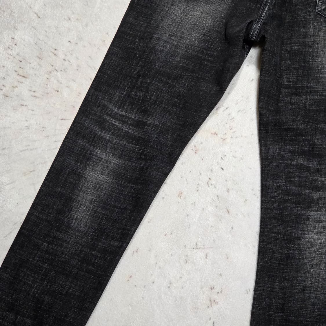 흑청 데미지 워싱 슬림핏 데님 팬츠 상품이미지6