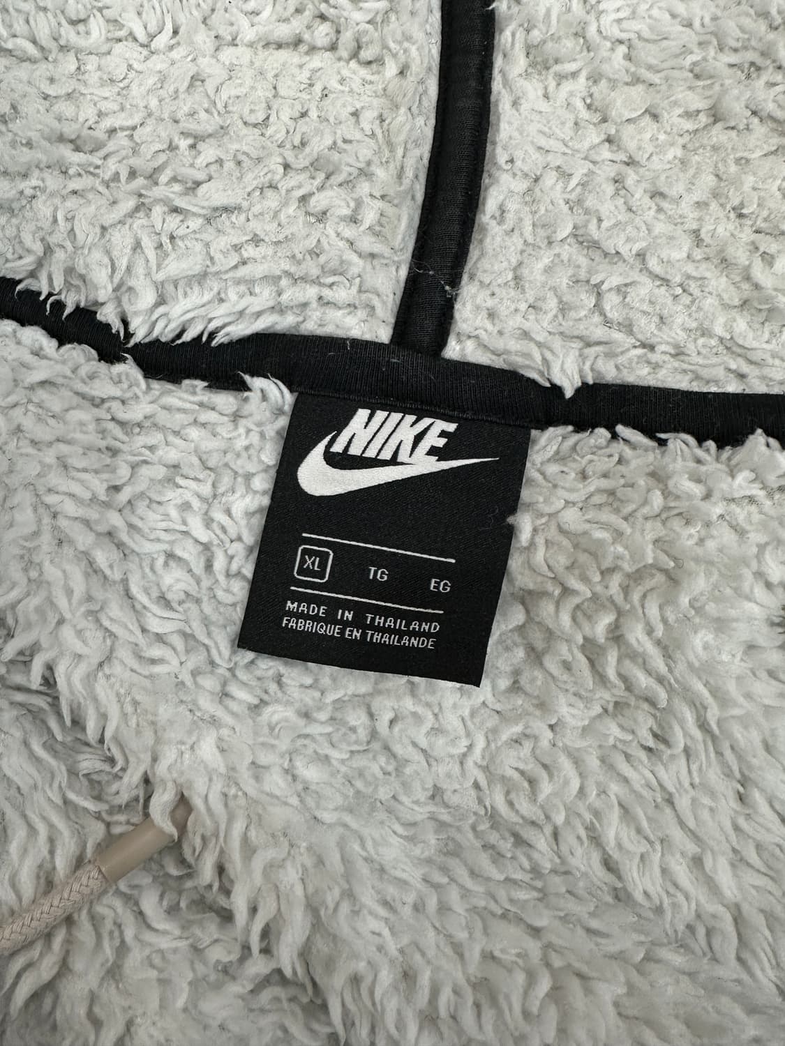 나이키 뽀글이 후리스 집업 검흰 상품이미지3