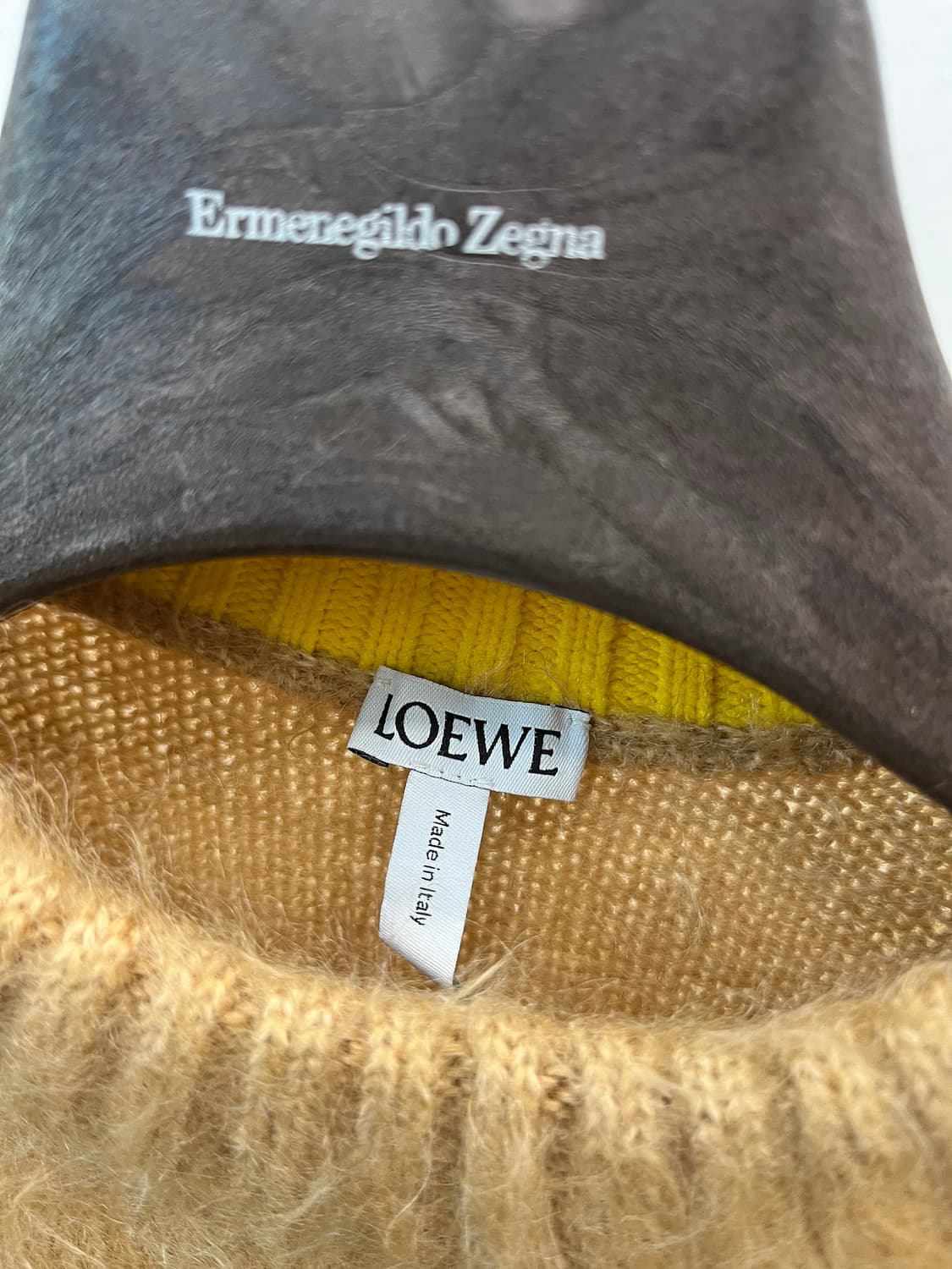 100) 로에베 오버 모헤어 니트 상품이미지5