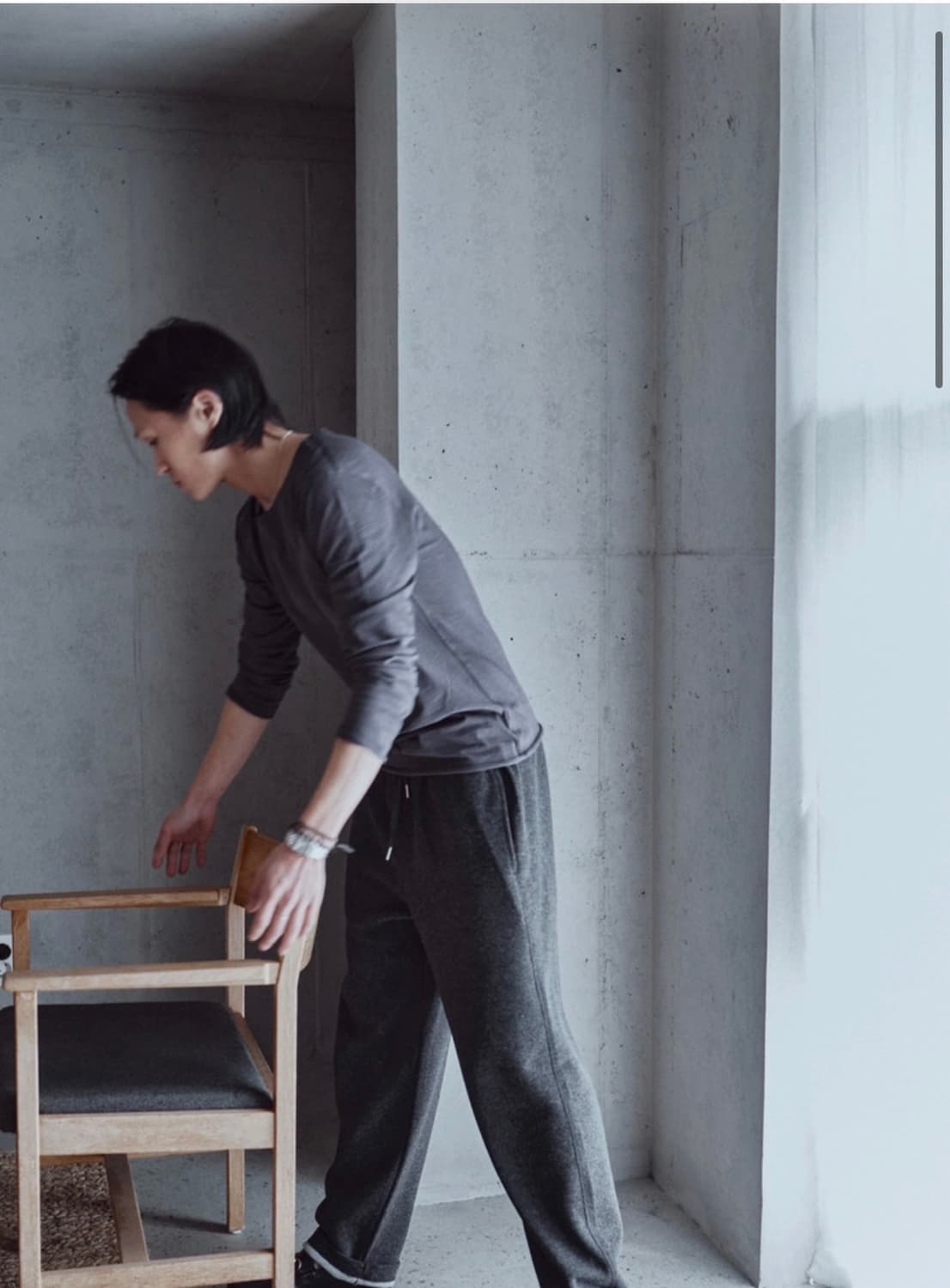 Textured Roll Long Sleeve 차콜 상품이미지1