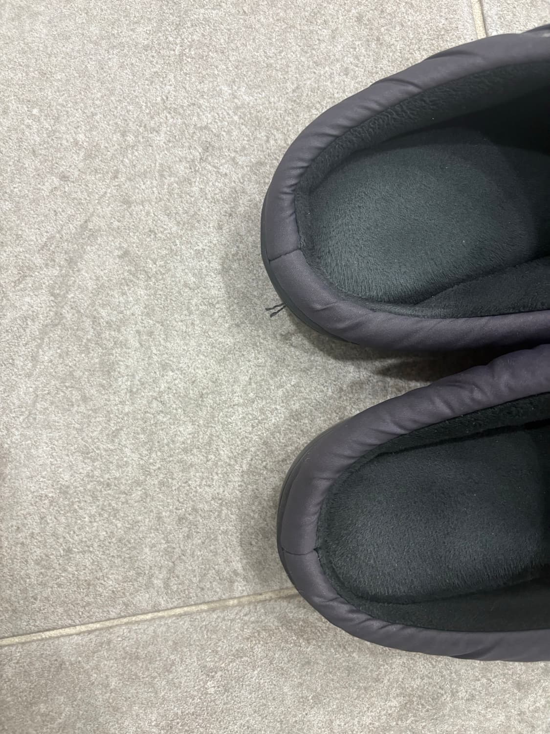 Subu(스부) 패딩 슬리퍼 스틸그레이 상품이미지3