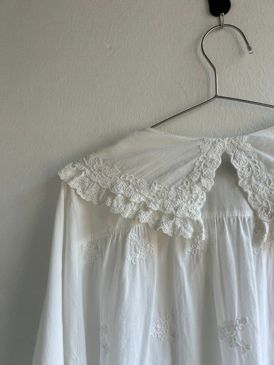 펀칭 블라우스 셔츠 상품이미지9