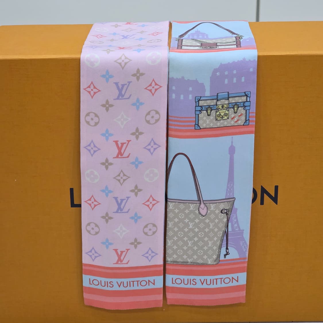 루이비통 방도 스카프 스카이라인 로즈클레르 M77318 상품이미지1