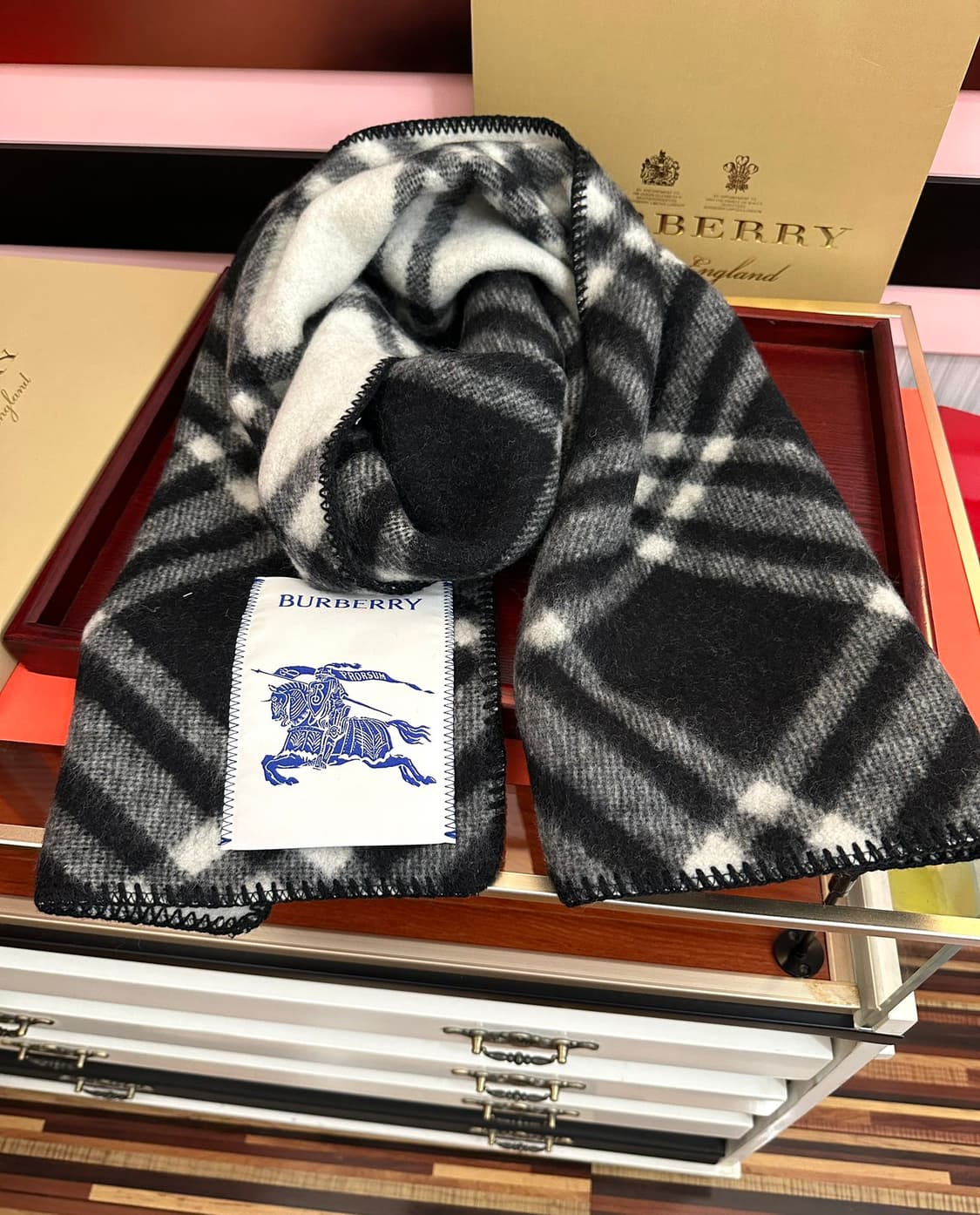 버버리 체크 스카프 상품이미지2