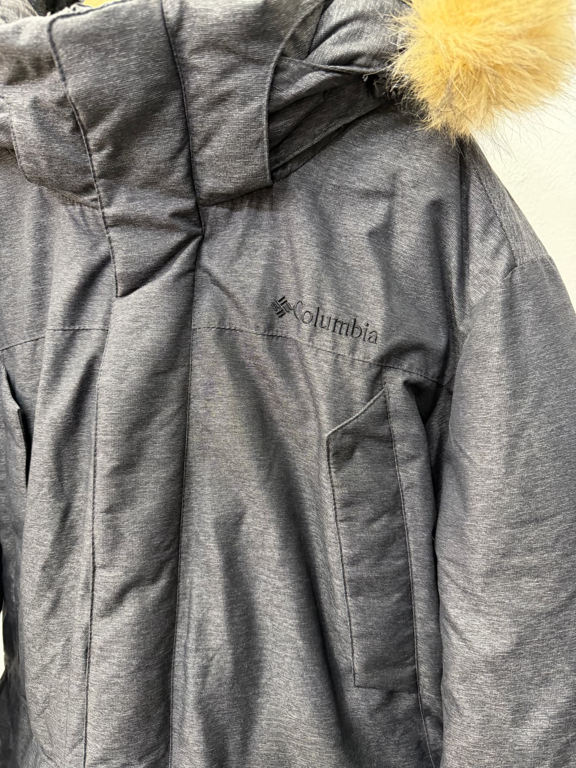 정품) 콜롬비아 남성 후드 패딩 XL 상품이미지3