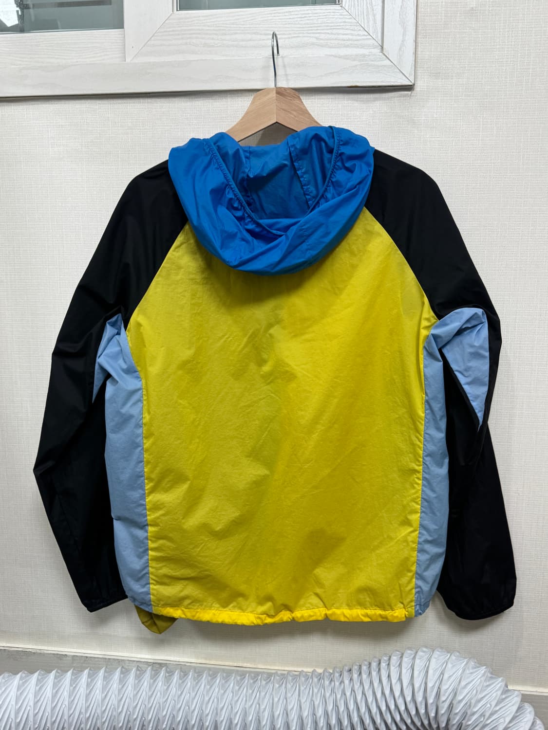 유니클로 마르니 윈드브레이커 M 상품이미지3