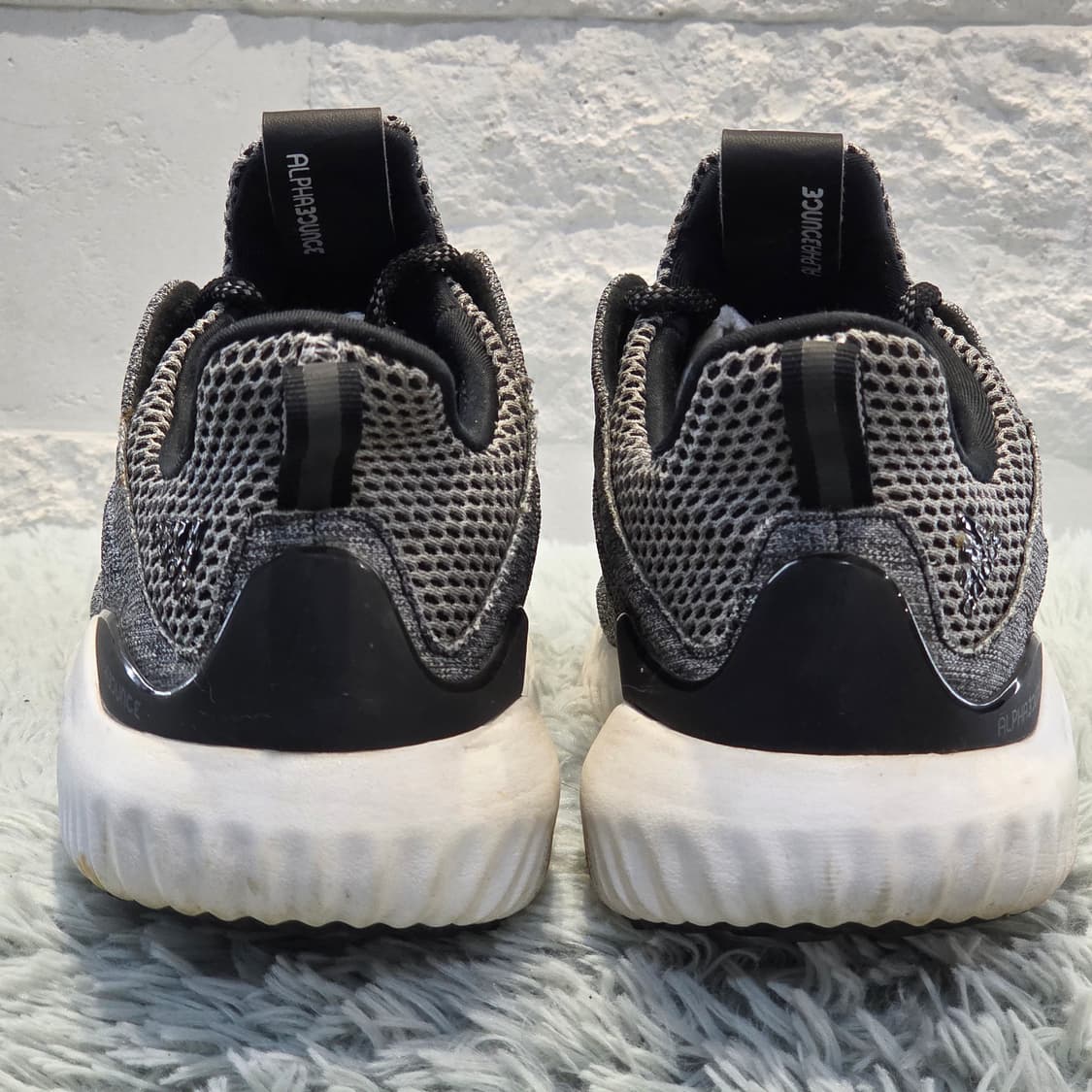 3w-4:아디다스 알파바운스 그레이 블랙 240cm 상품이미지3