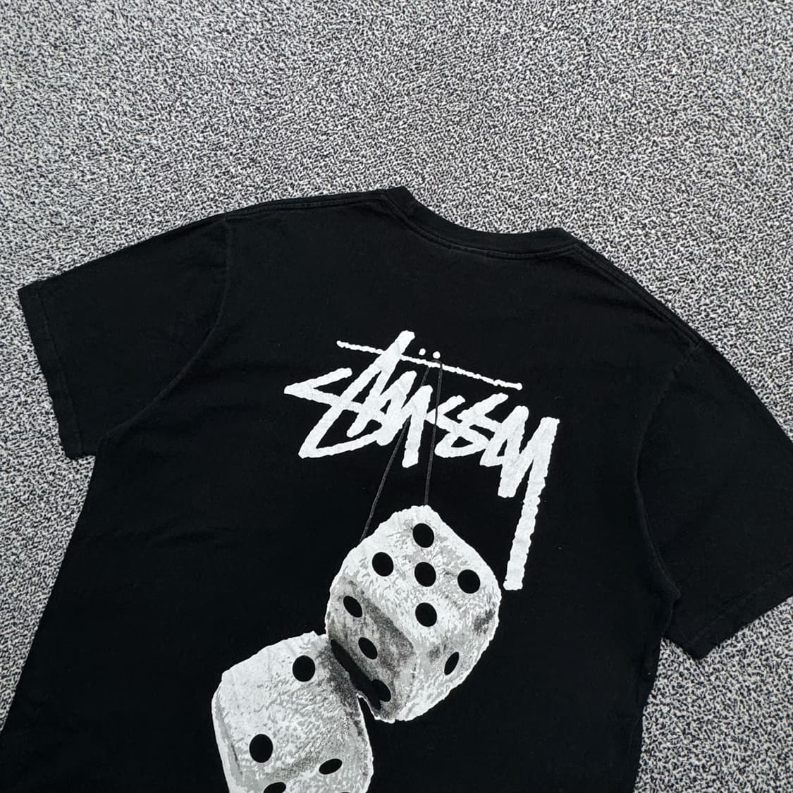 Name : 스투시 퍼지 다이스 후면 빅로고 블랙컬러 반팔 :)  상품이미지3