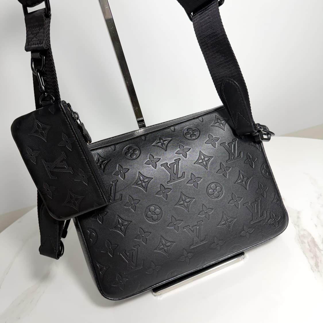 A / 루이비통 쉐도우 듀오 메신저백 상품이미지3