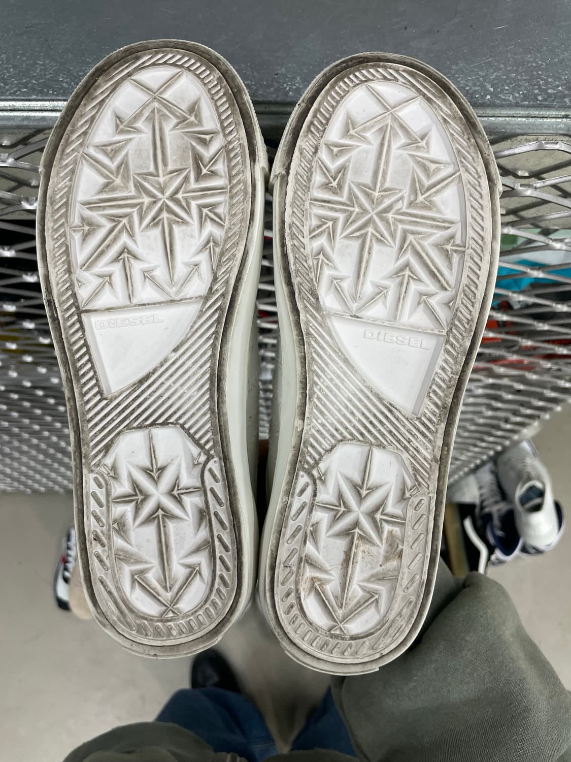 디젤 스니커즈 화이트 240 (gr-4370) 상품이미지6