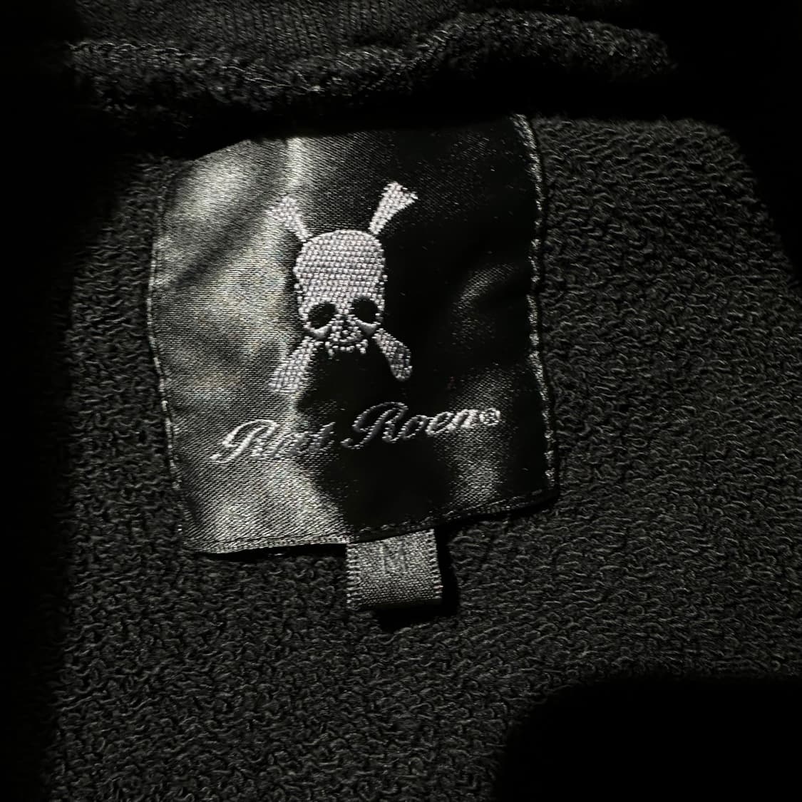 로엔 Y2K 큐빅 스컬 후드집업 블랙 상품이미지5