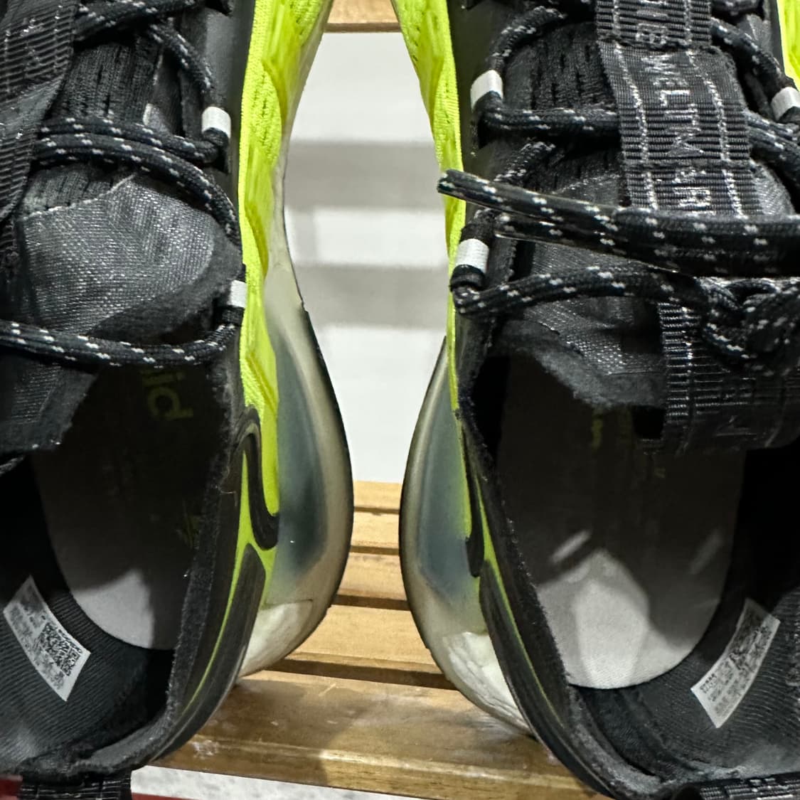 아디다스 NMD_V3 '솔라 상품이미지8