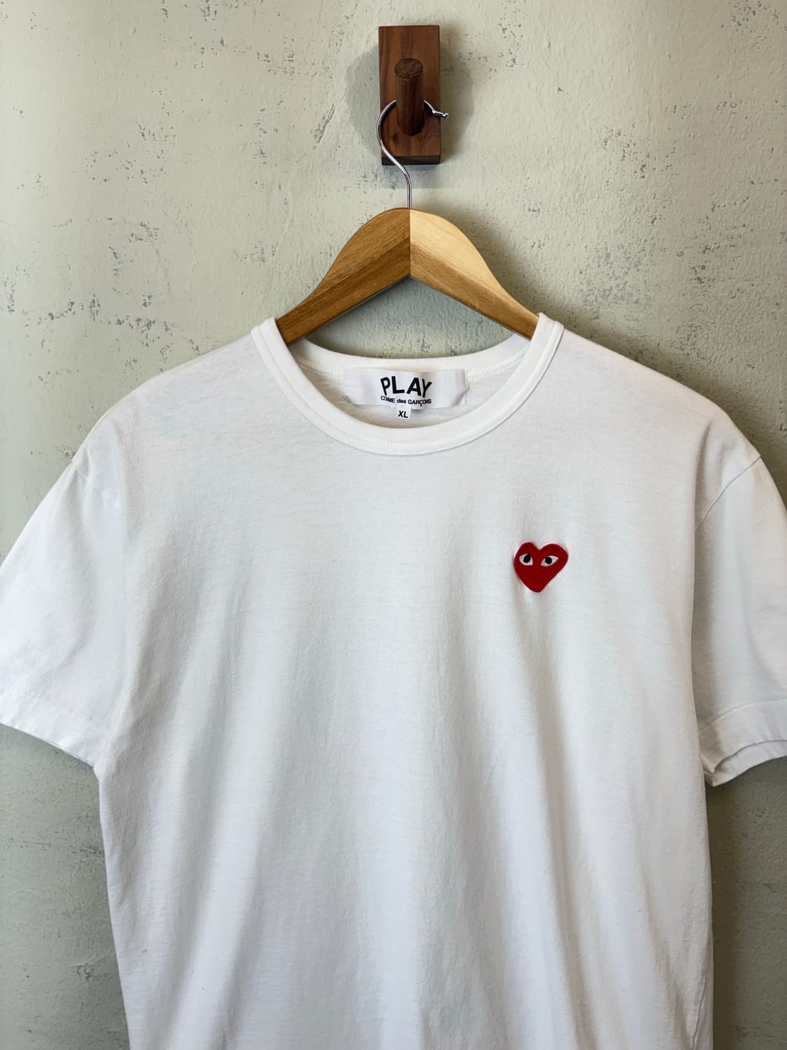 꼼데가르송 플레이 하트 와펜 화이트 반팔티 상품이미지4