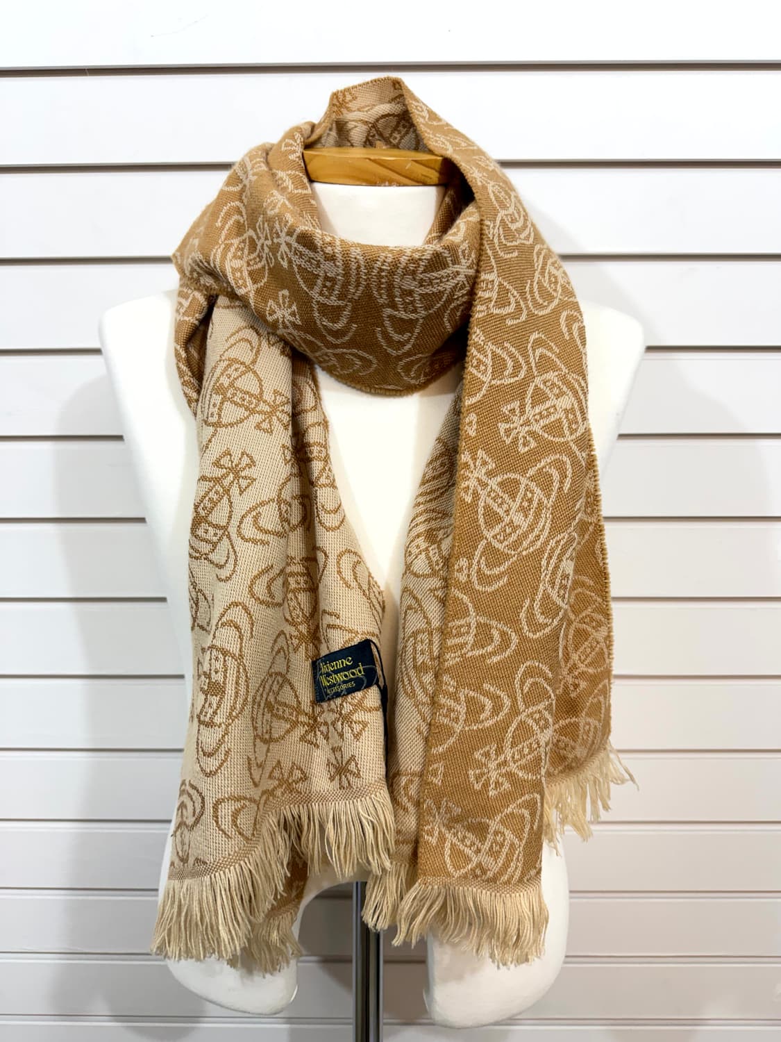 VIVIENNE WESTWOOD 비비안 머플러(Made In Italy) 상품이미지1