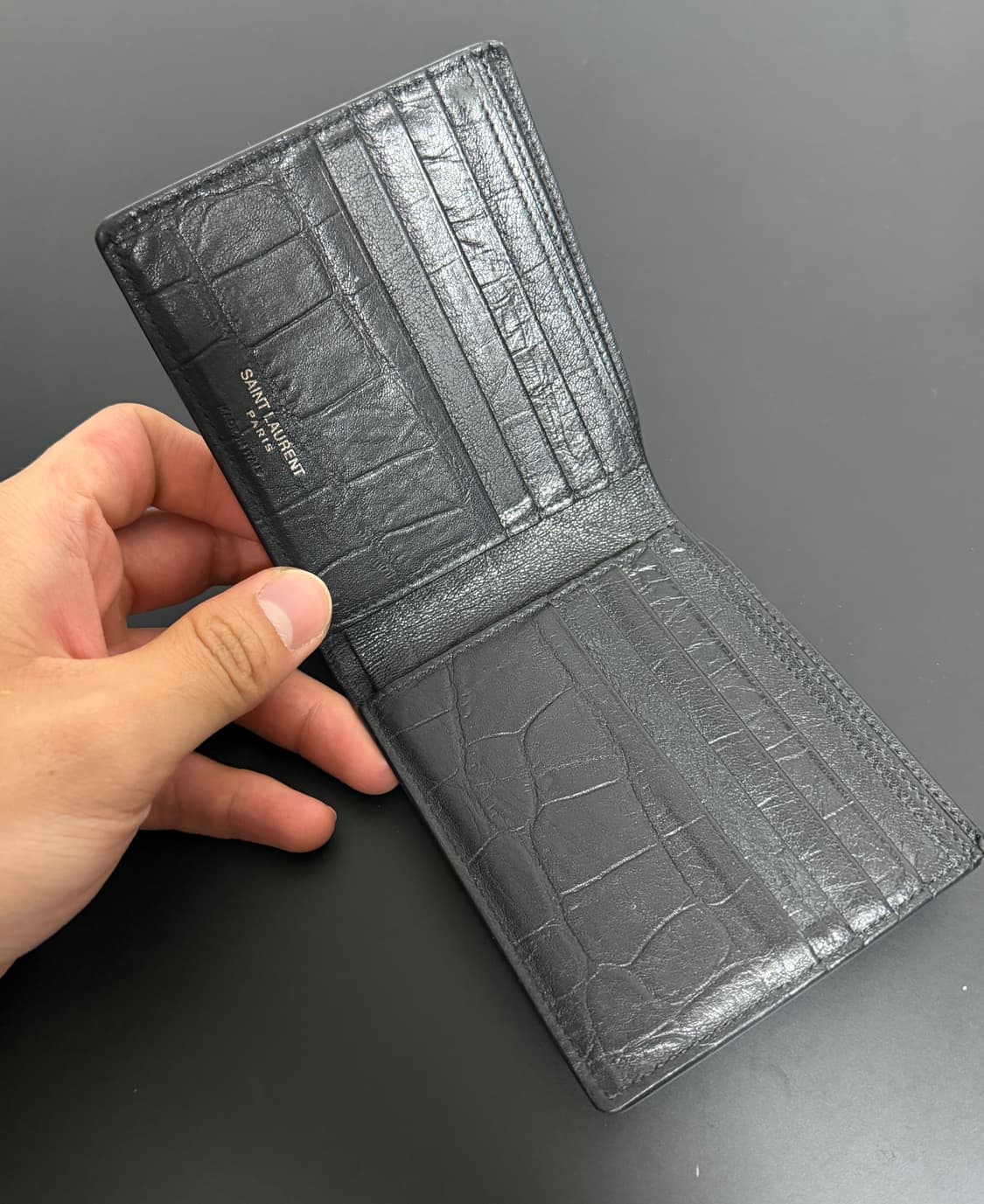 입생로랑 모노그램 이스트 웨스트 반지갑 상품이미지5