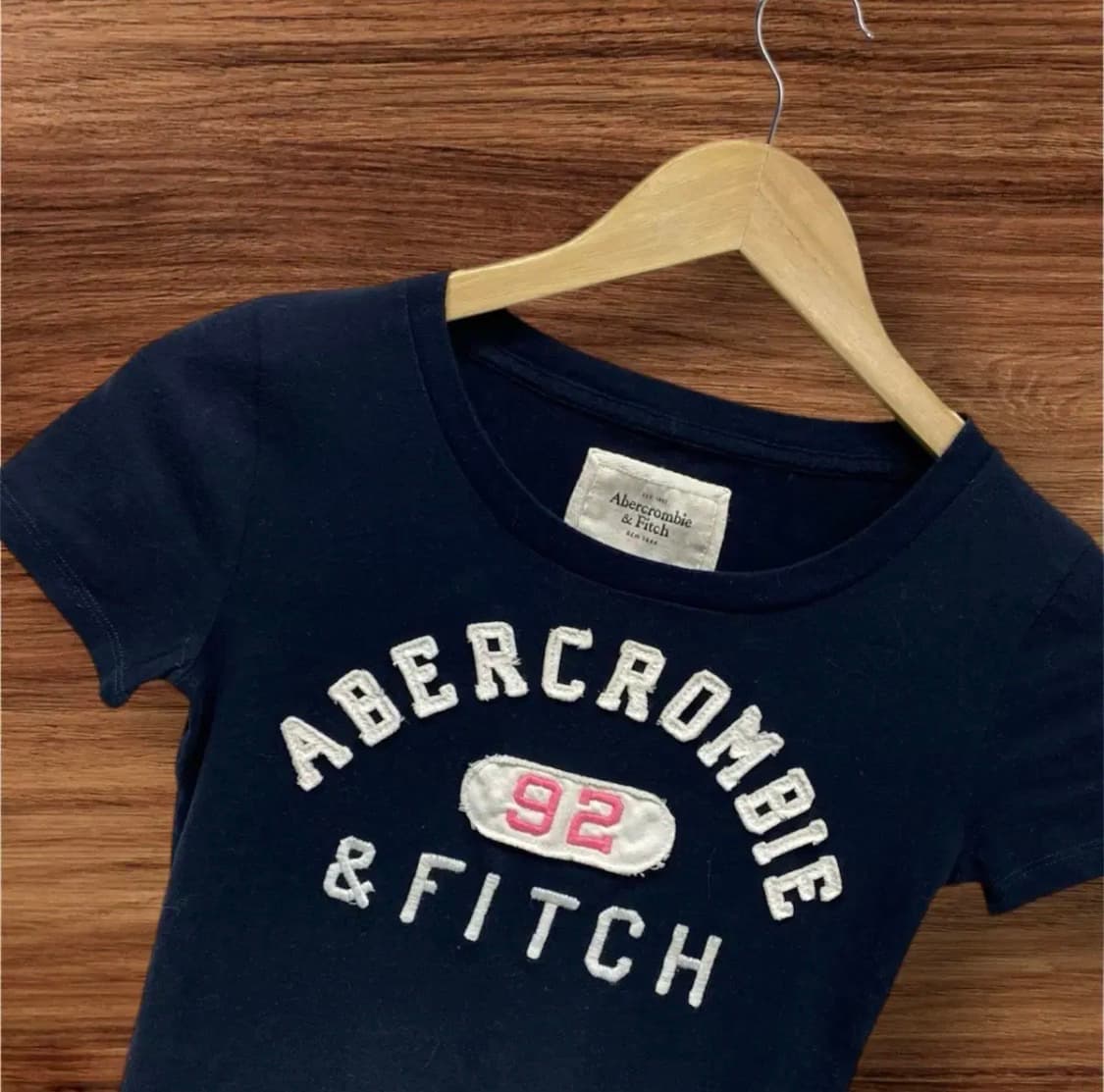 아베크롬비 Y2K 슬림핏 네이비 티셔츠 XS 상품이미지2