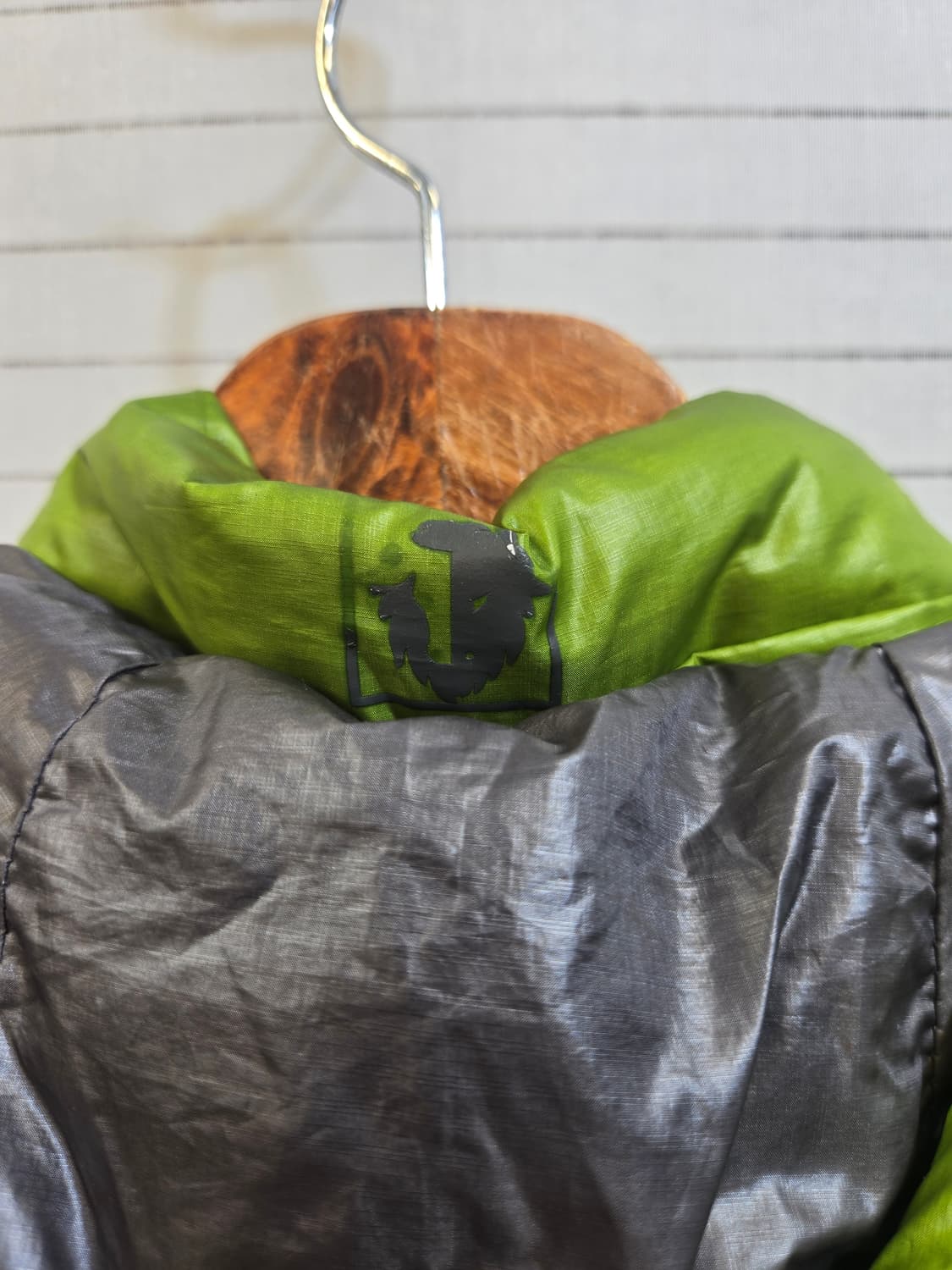 블랙야크  그린 경량후드 패딩 상품이미지10