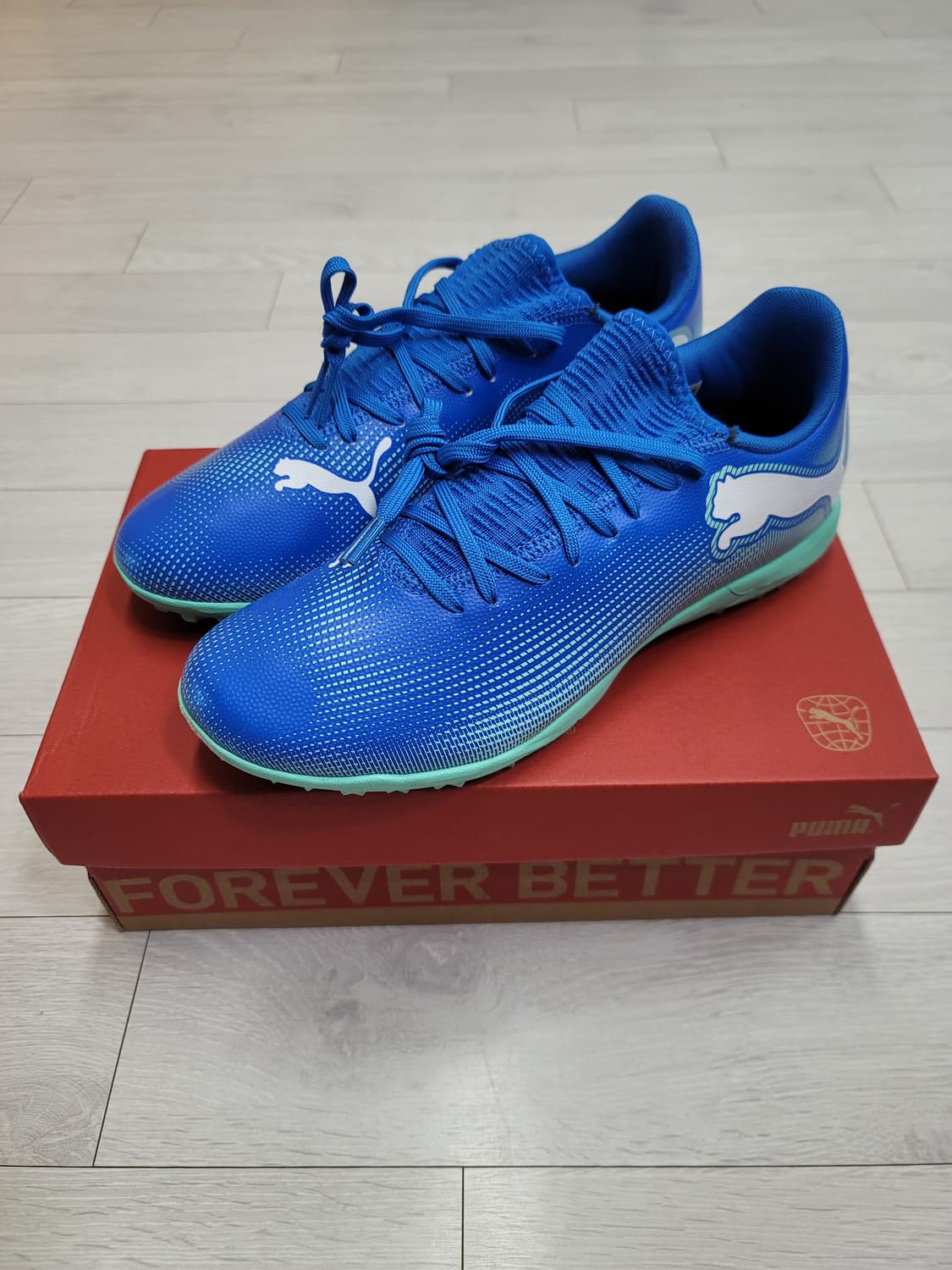 (250)푸마 풋살화 퓨처 7 플레이 TT[대전 직거래도 가능] 상품이미지4