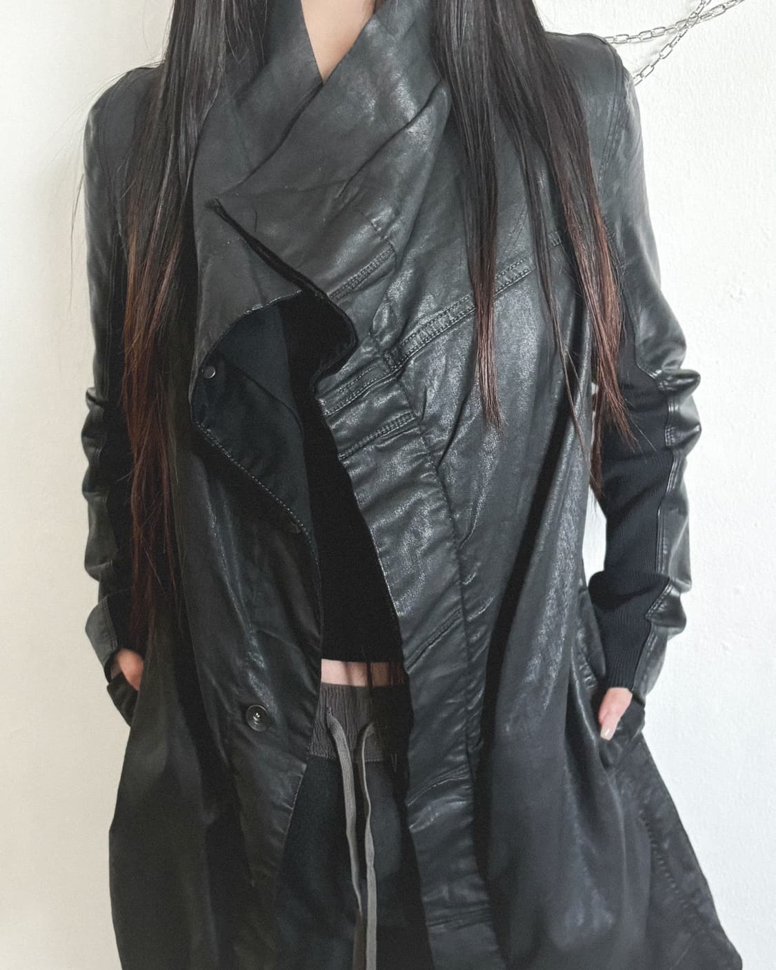 릭오웬스 하이넥 드레이프 왁스코튼 레더슬리브 코트 상품이미지2