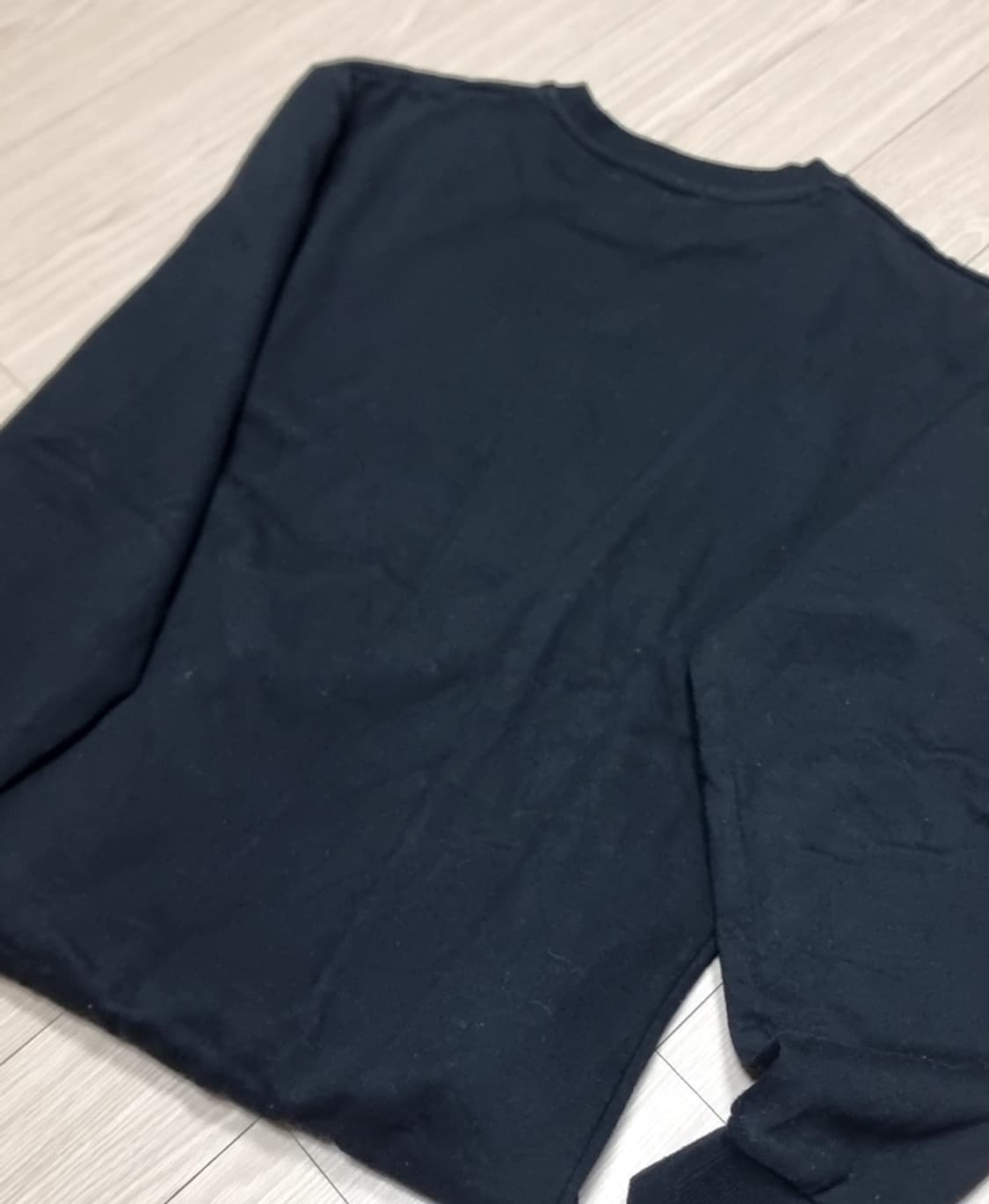 in the attic 블랙 프린팅 맨투맨 티셔츠 상품이미지2