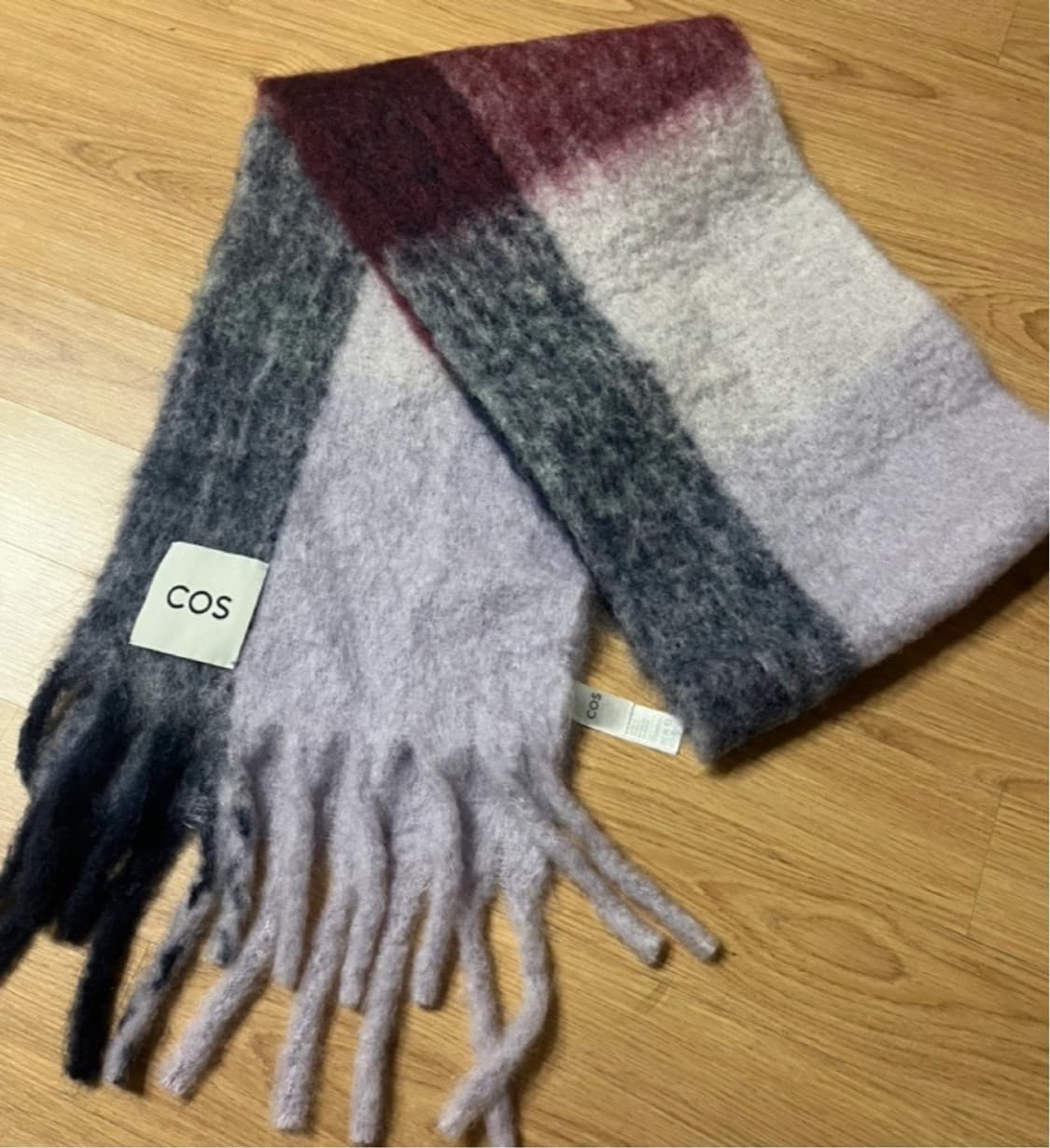 COS 코스 아크네맛 오버사이즈 모헤어 머플러  상품이미지3