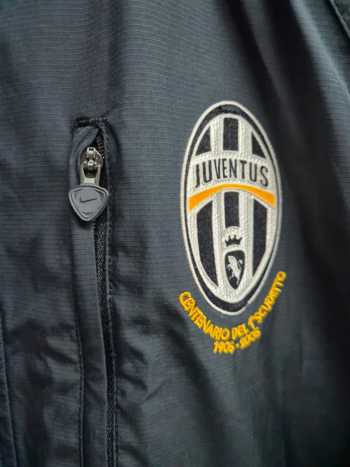 L/105) 나이키 05시즌 유벤투스 트랙자켓 팝니다 상품이미지3