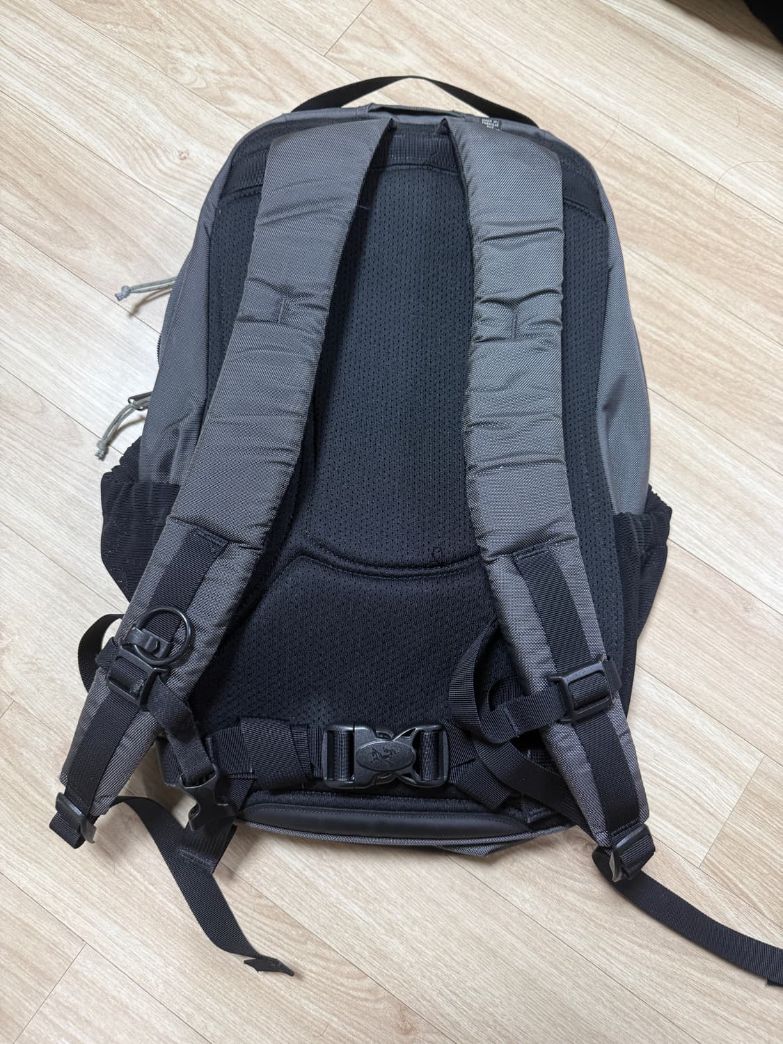 아크테릭스 맨티스 26 구형 회색 상품이미지2